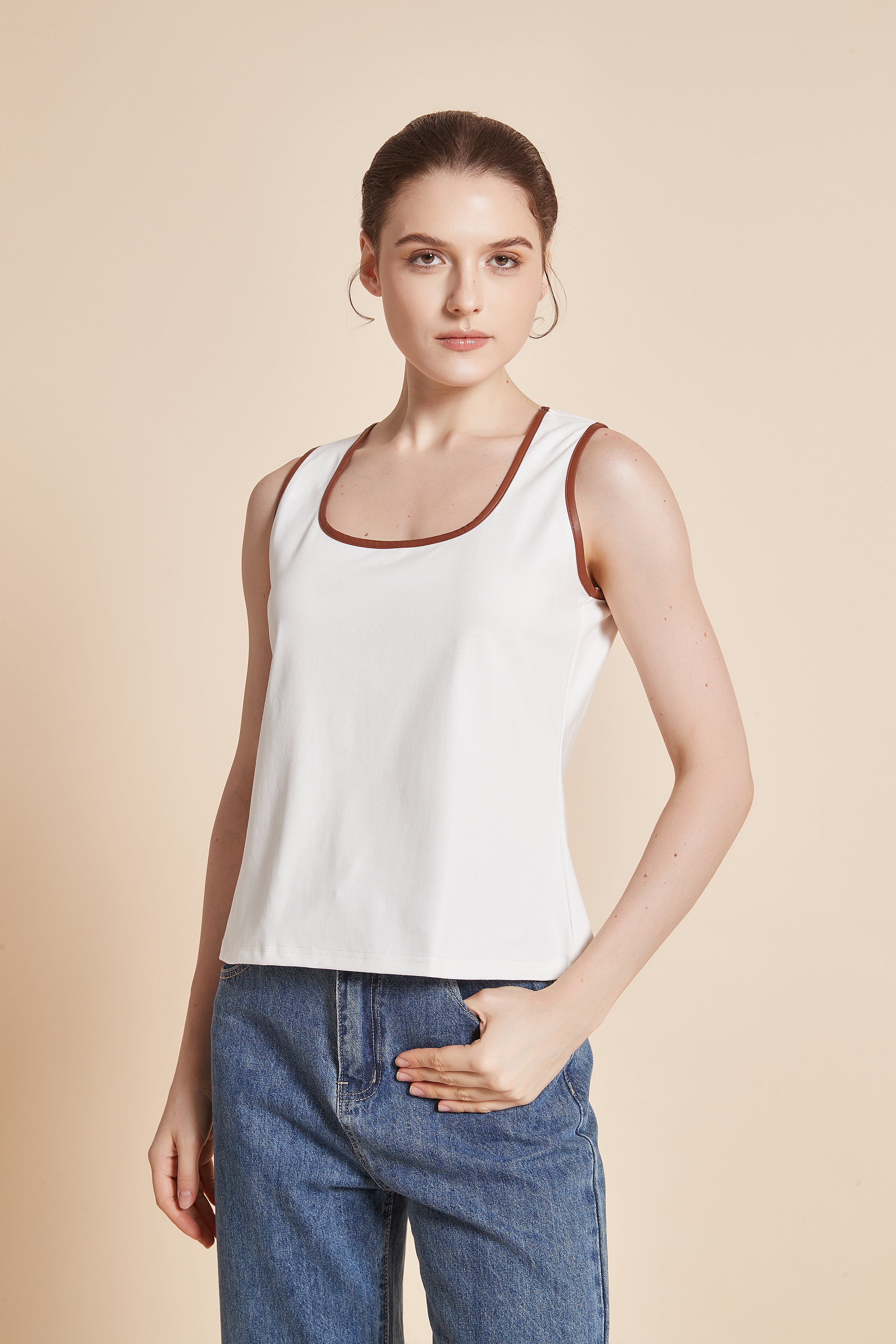 Yola Sleeveless Blouse with Square Neckline