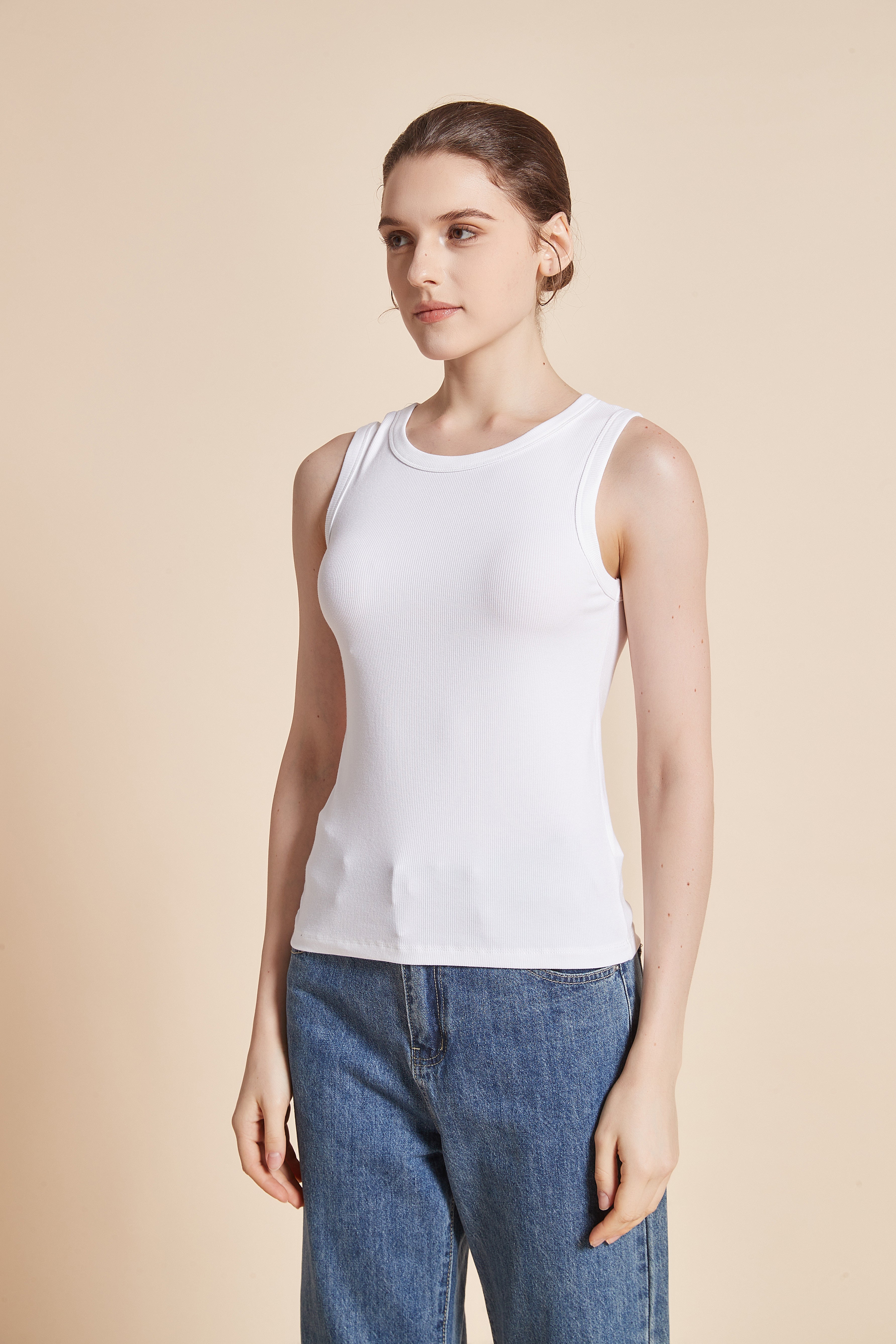 Yola Plain Sleeveless Blouse with Round Neck