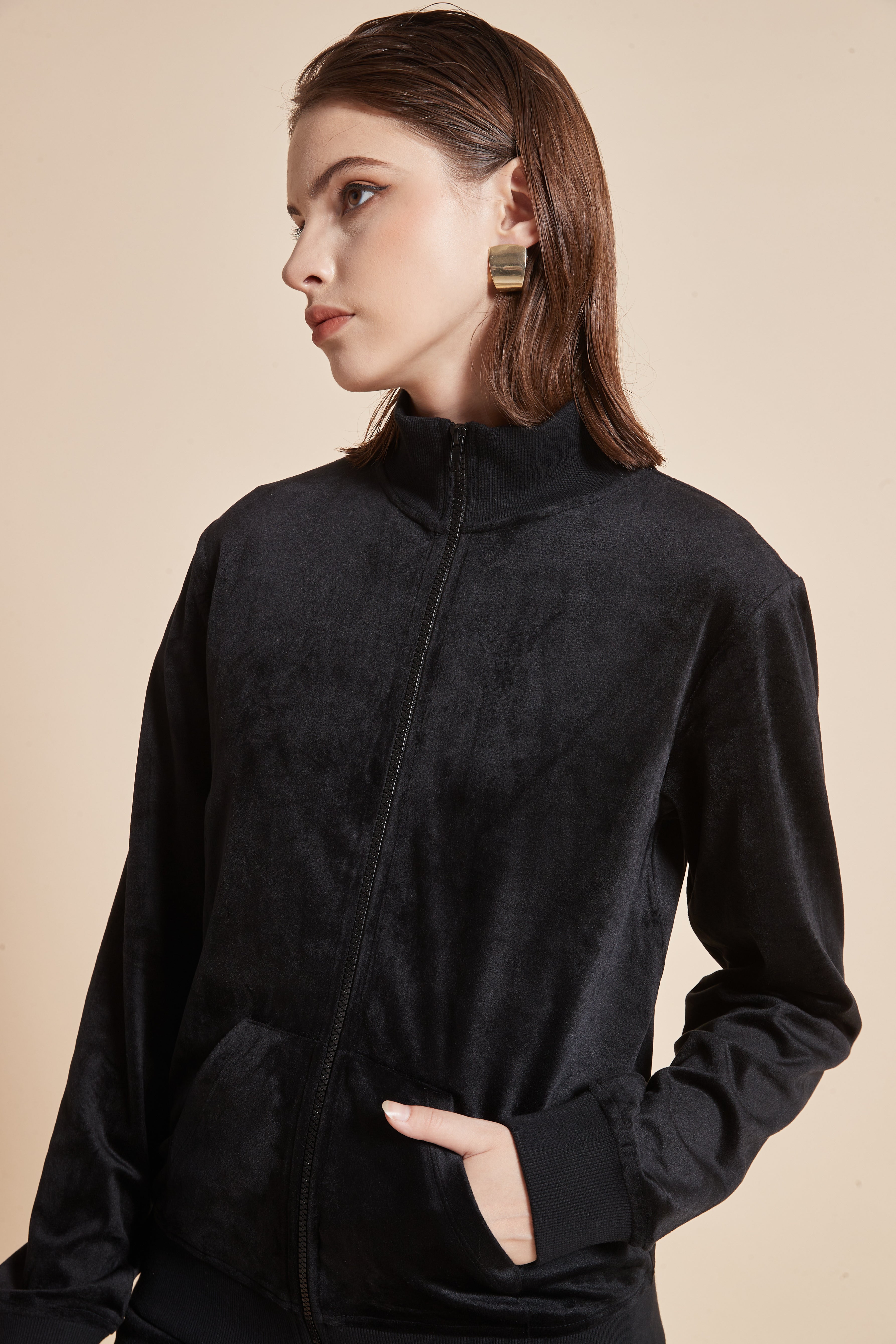 Yola Velvet Jacket with Long Sleeves and Front Zipper with Pockets