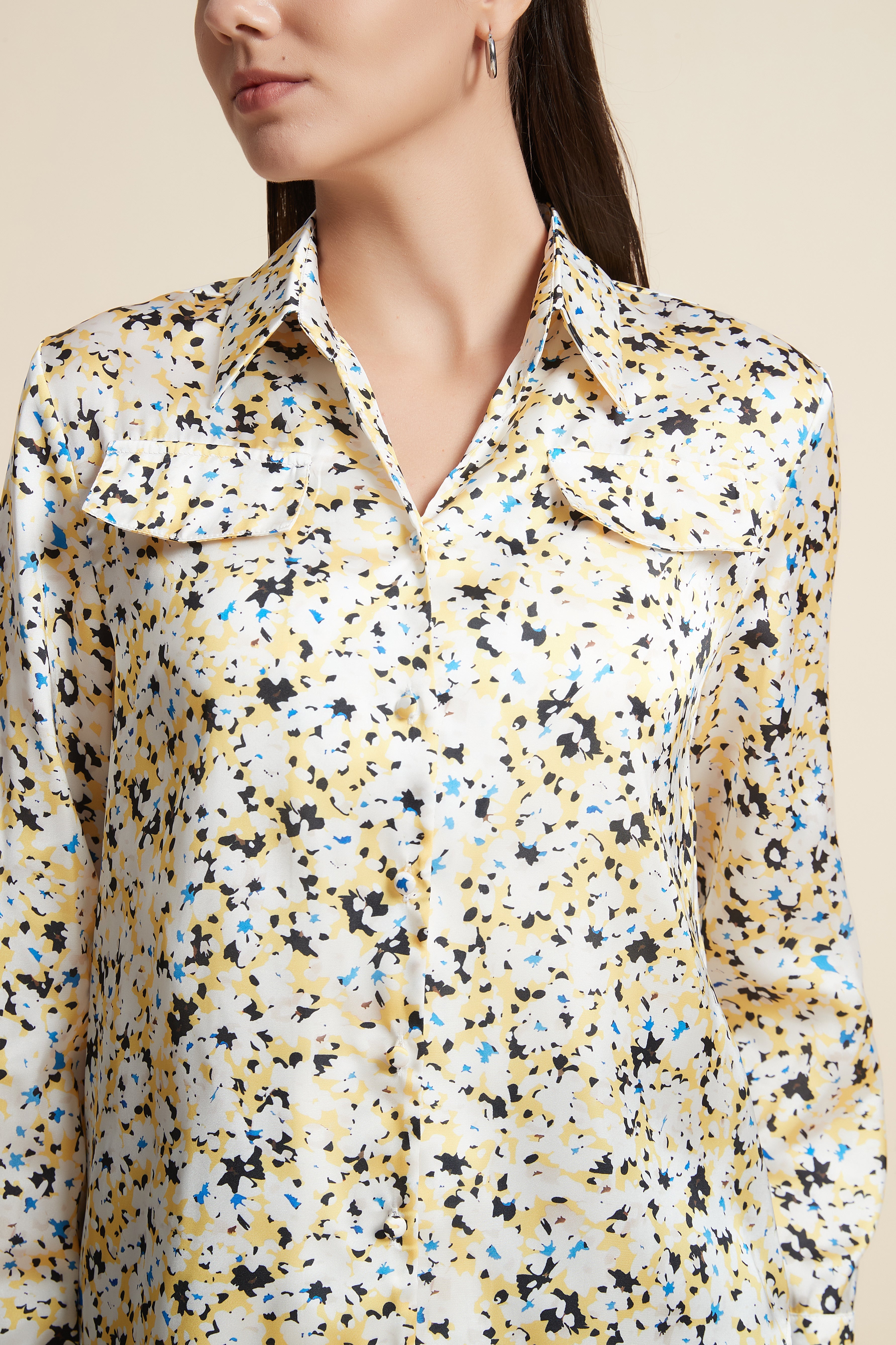 Long Sleeve Shirt with Plaid Collar