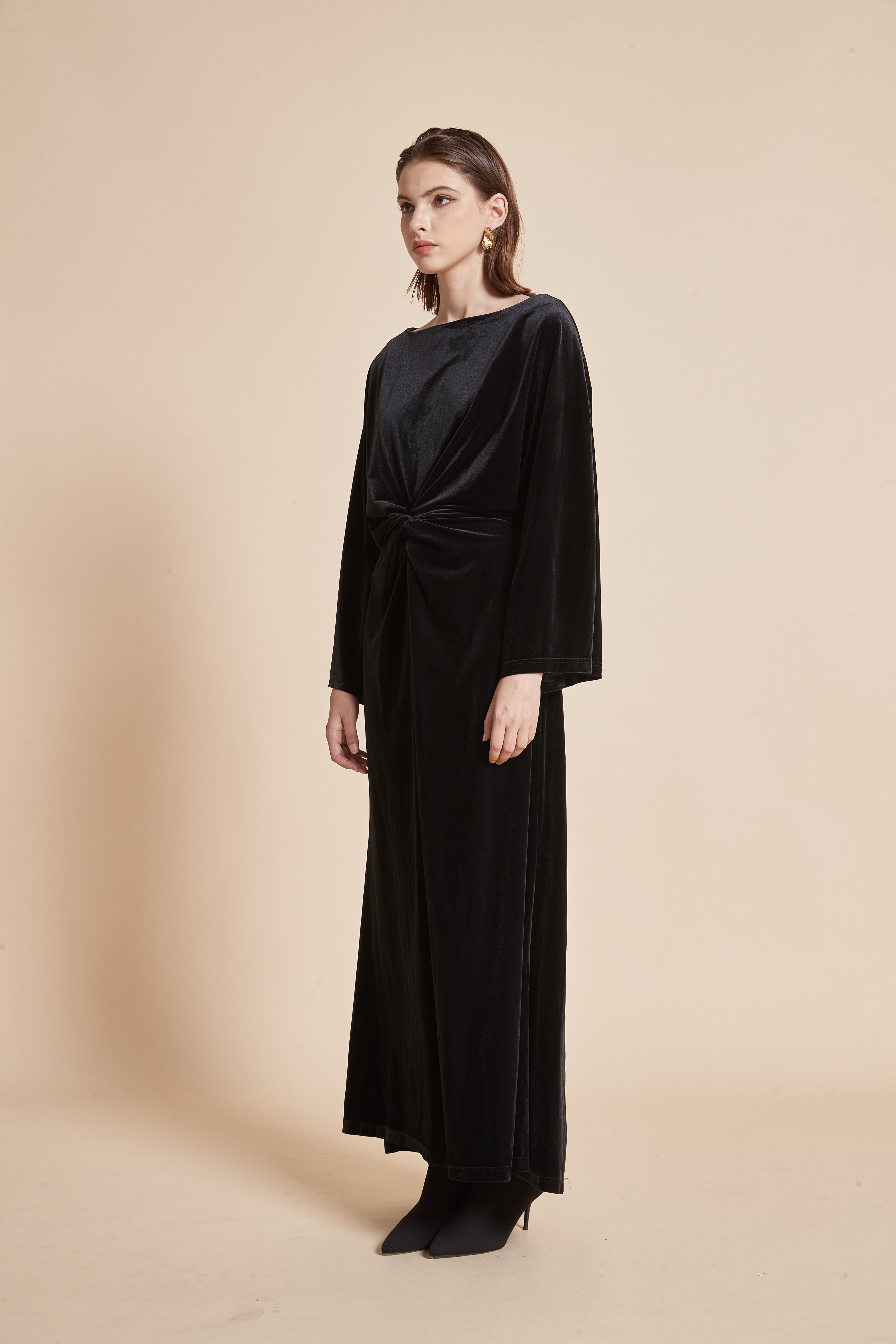 Yola Long Velvet Dress with Long Sleeves