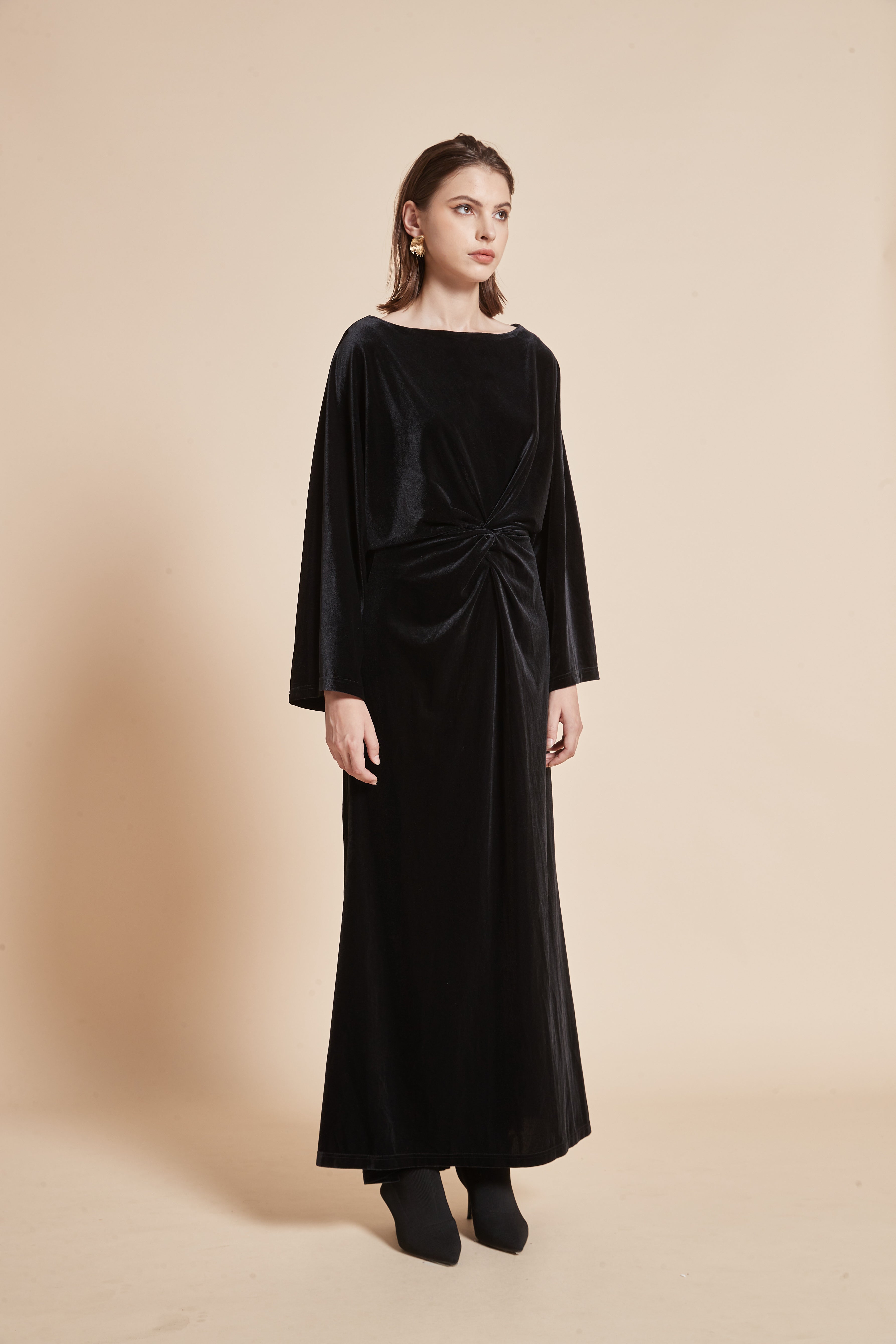 Yola Long Velvet Dress with Long Sleeves