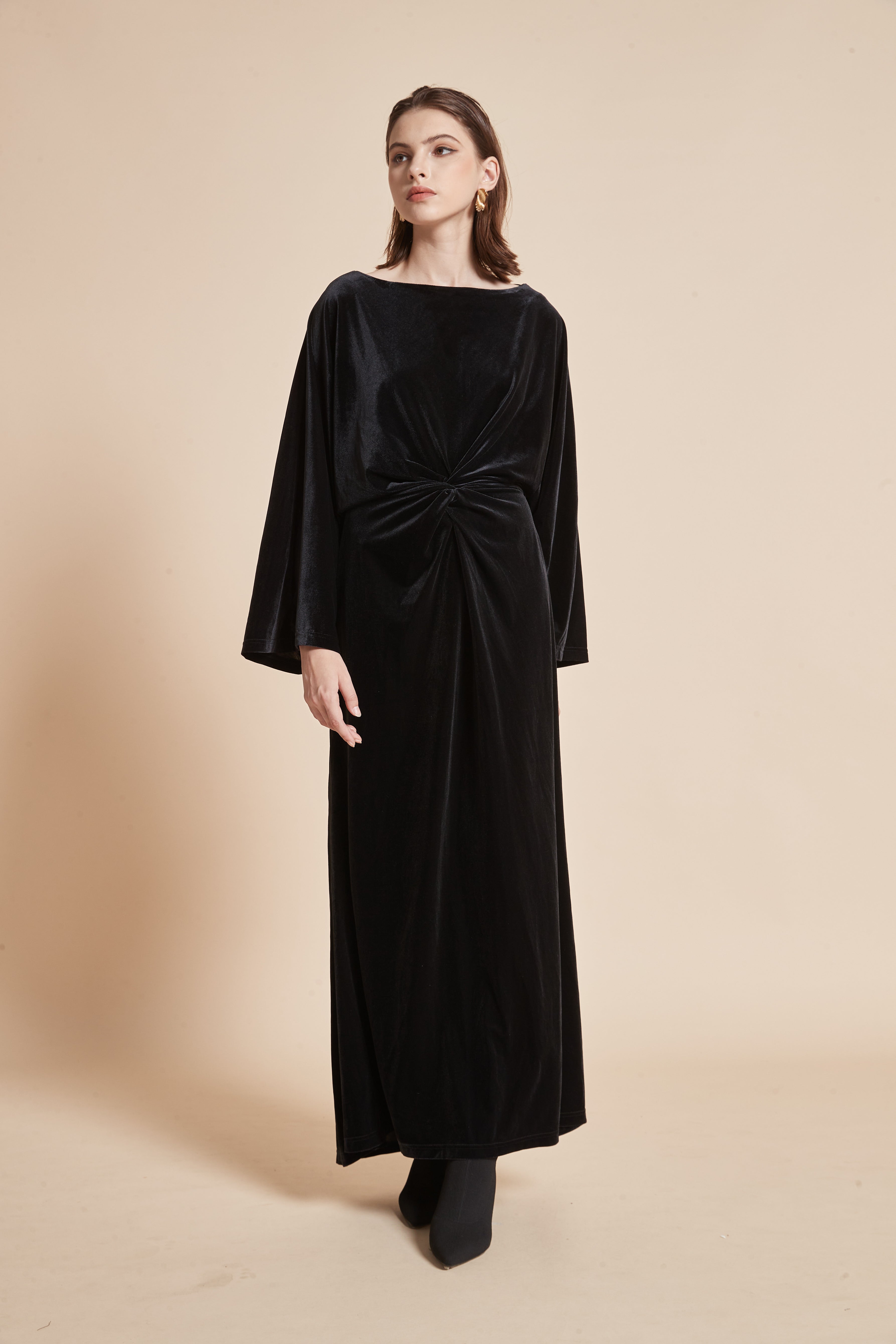 Yola Long Velvet Dress with Long Sleeves