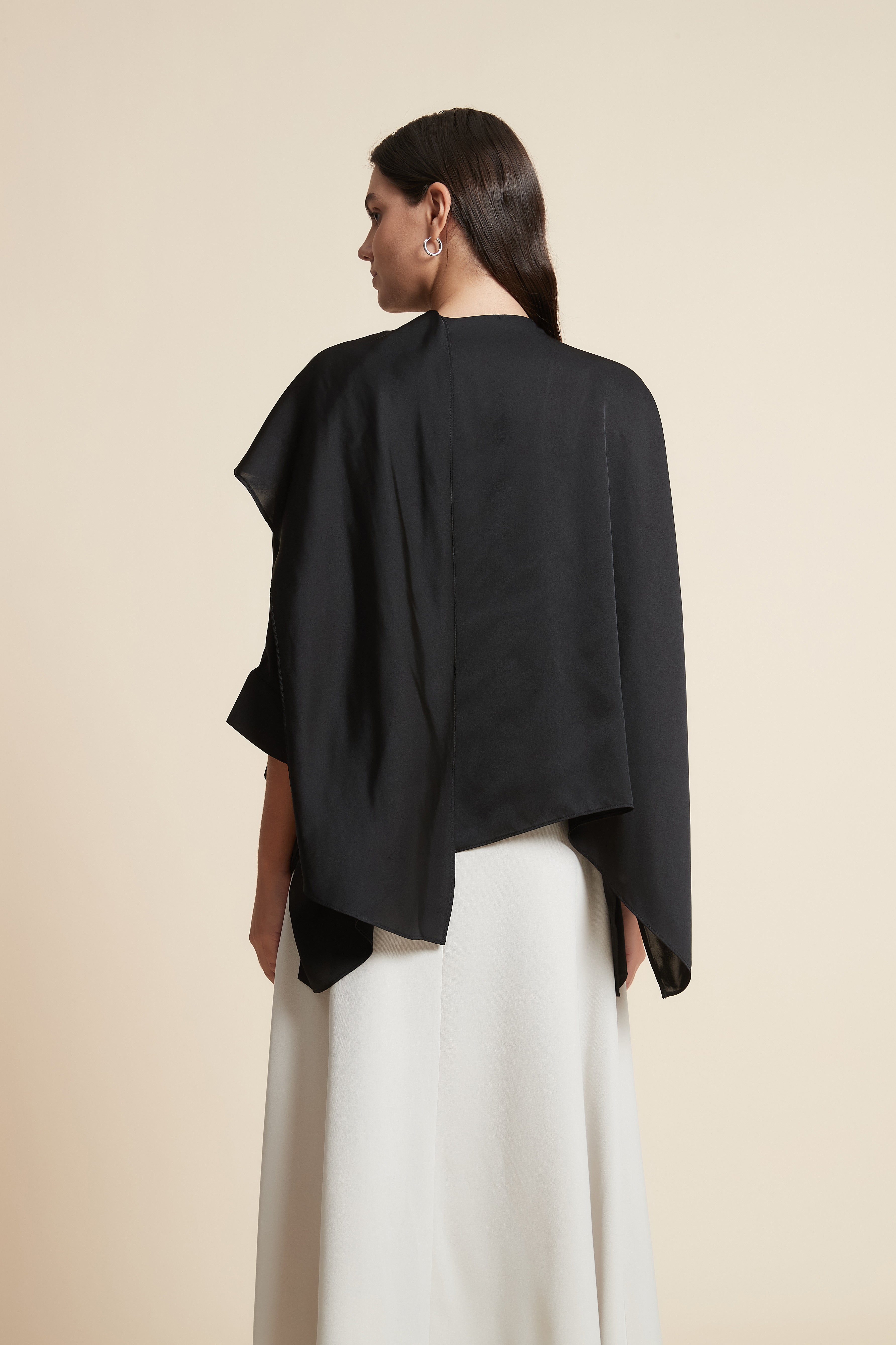 Layered Long Sleeve Waist-Length Blouse with Round Neck