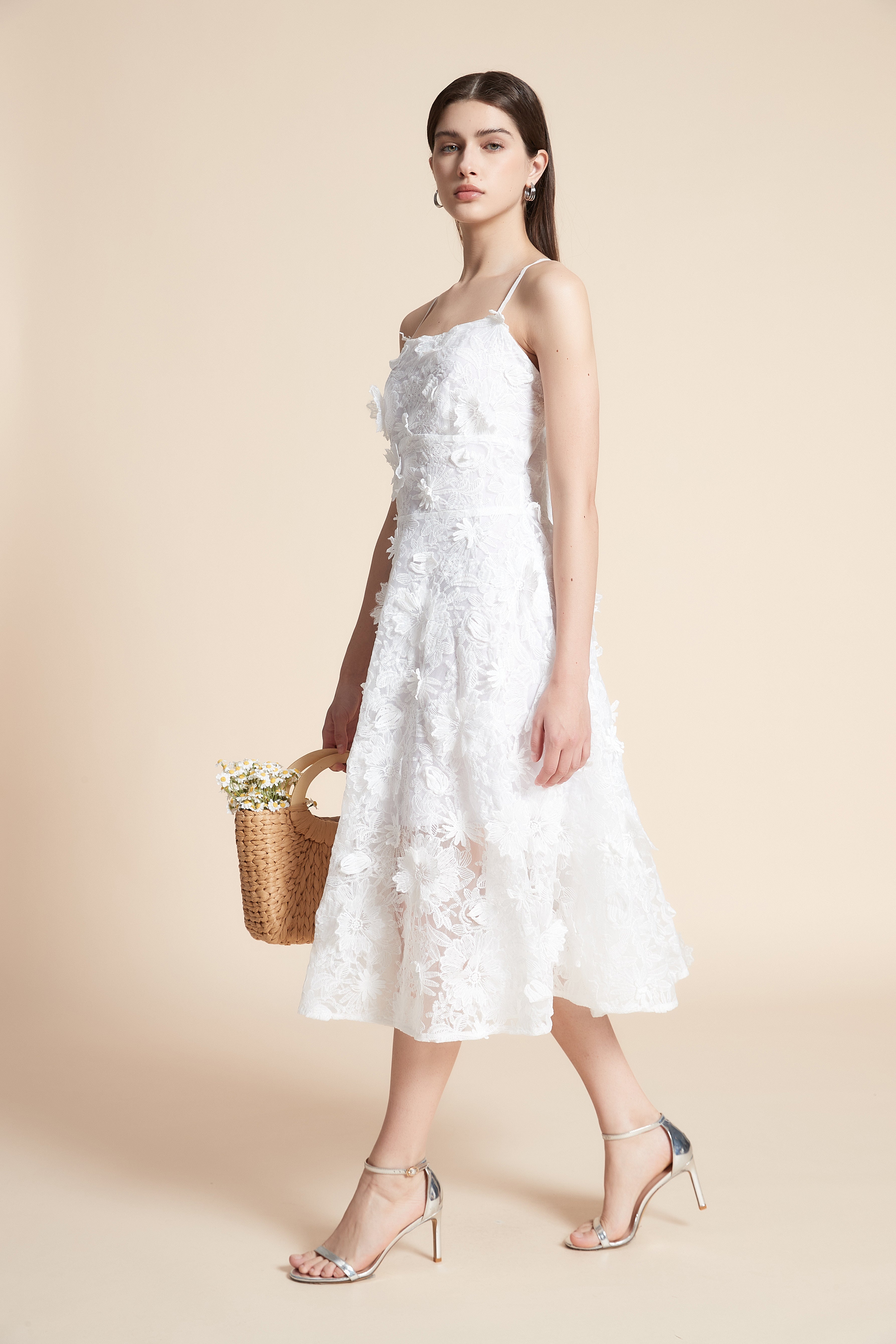 فستان ميدي منقوش بدون اكمام