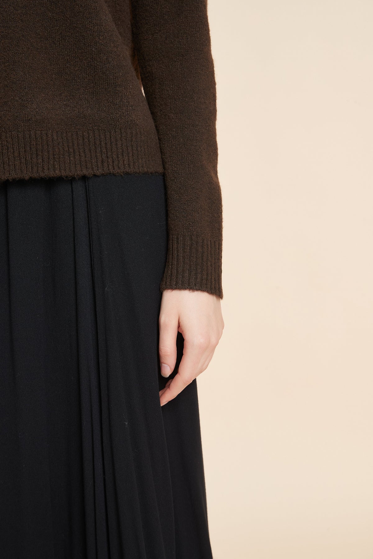 Cropped Long Sleeve Top