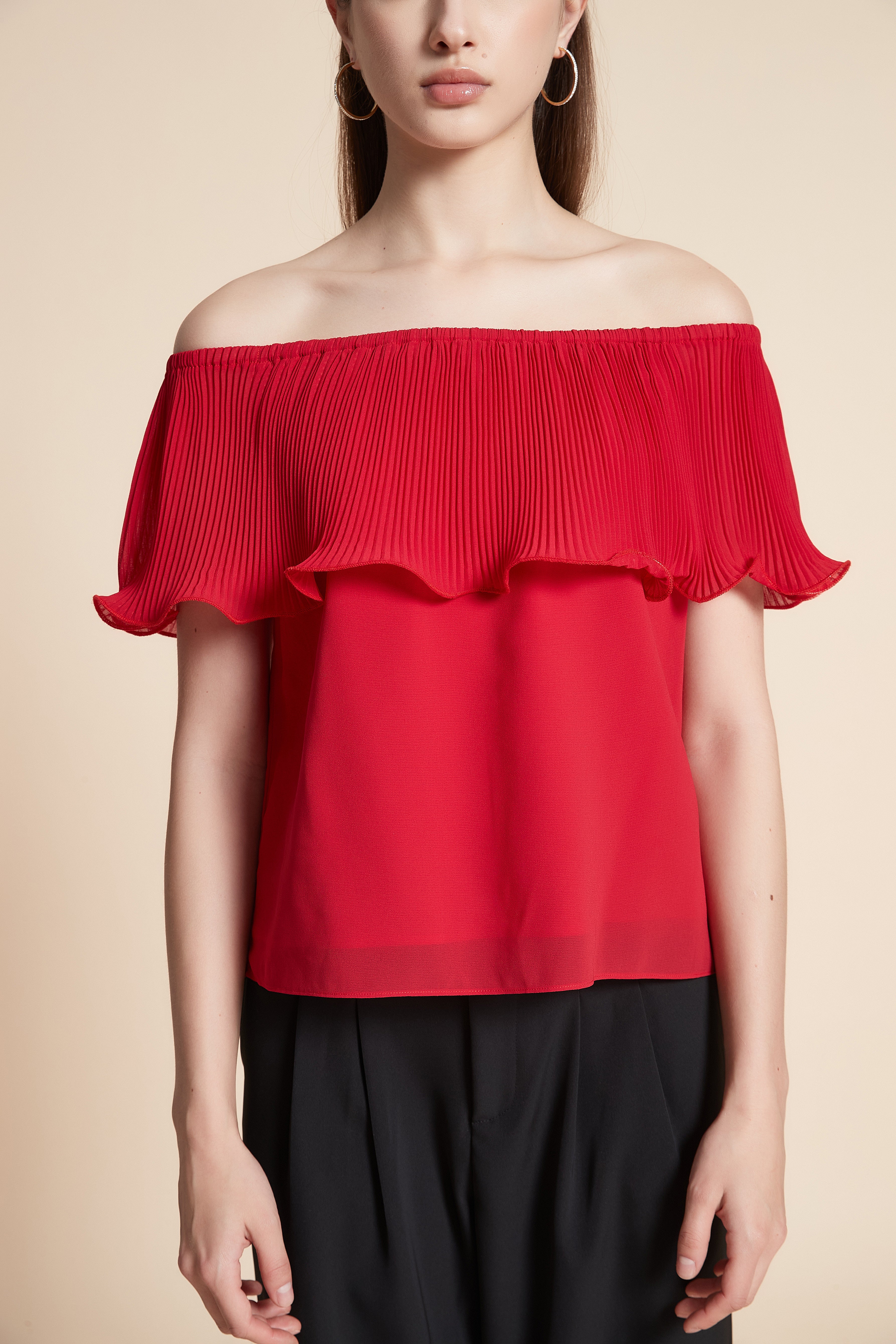 Plain Off-The-Shoulder Crop Top