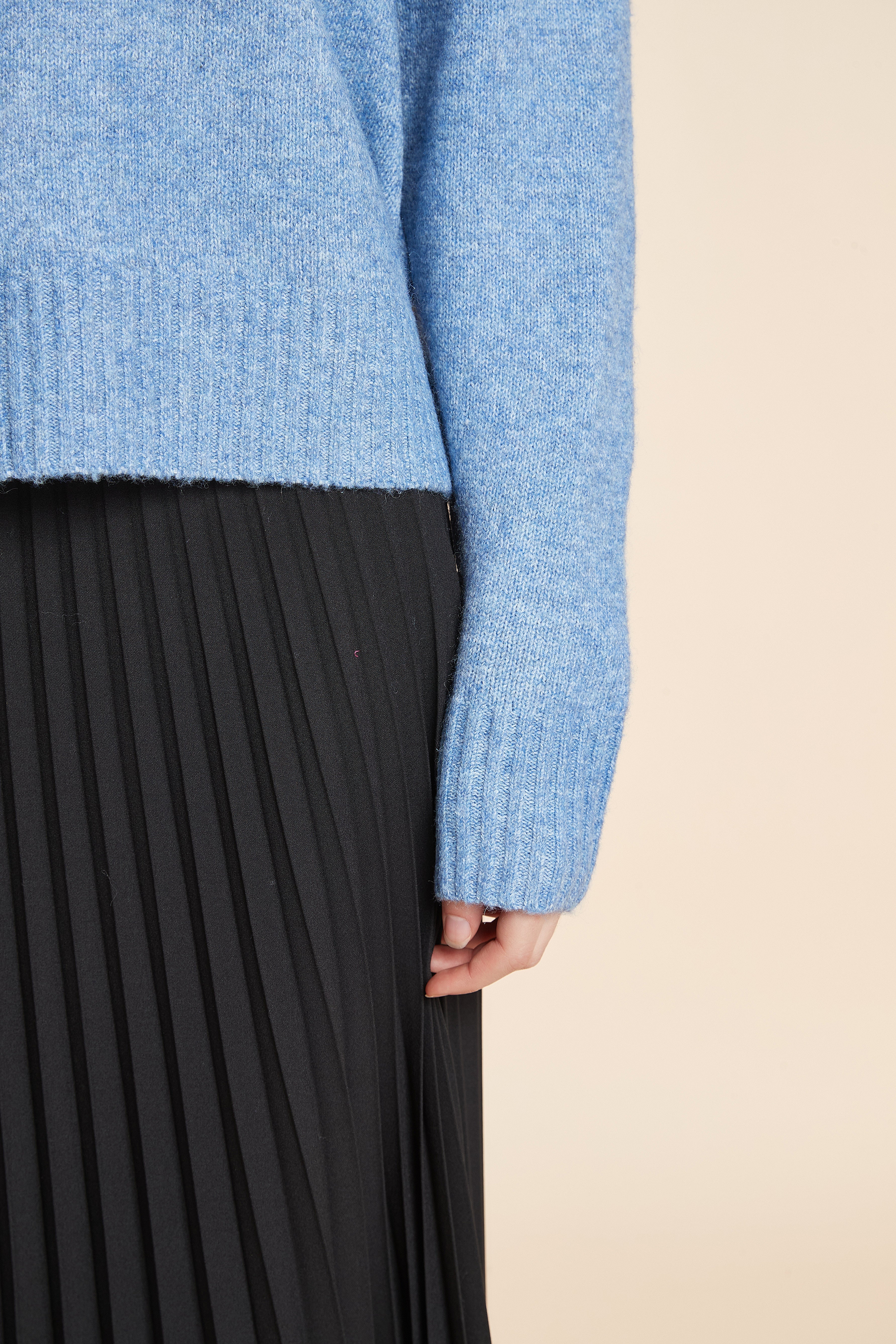 Long Sleeve Crew Neck Top