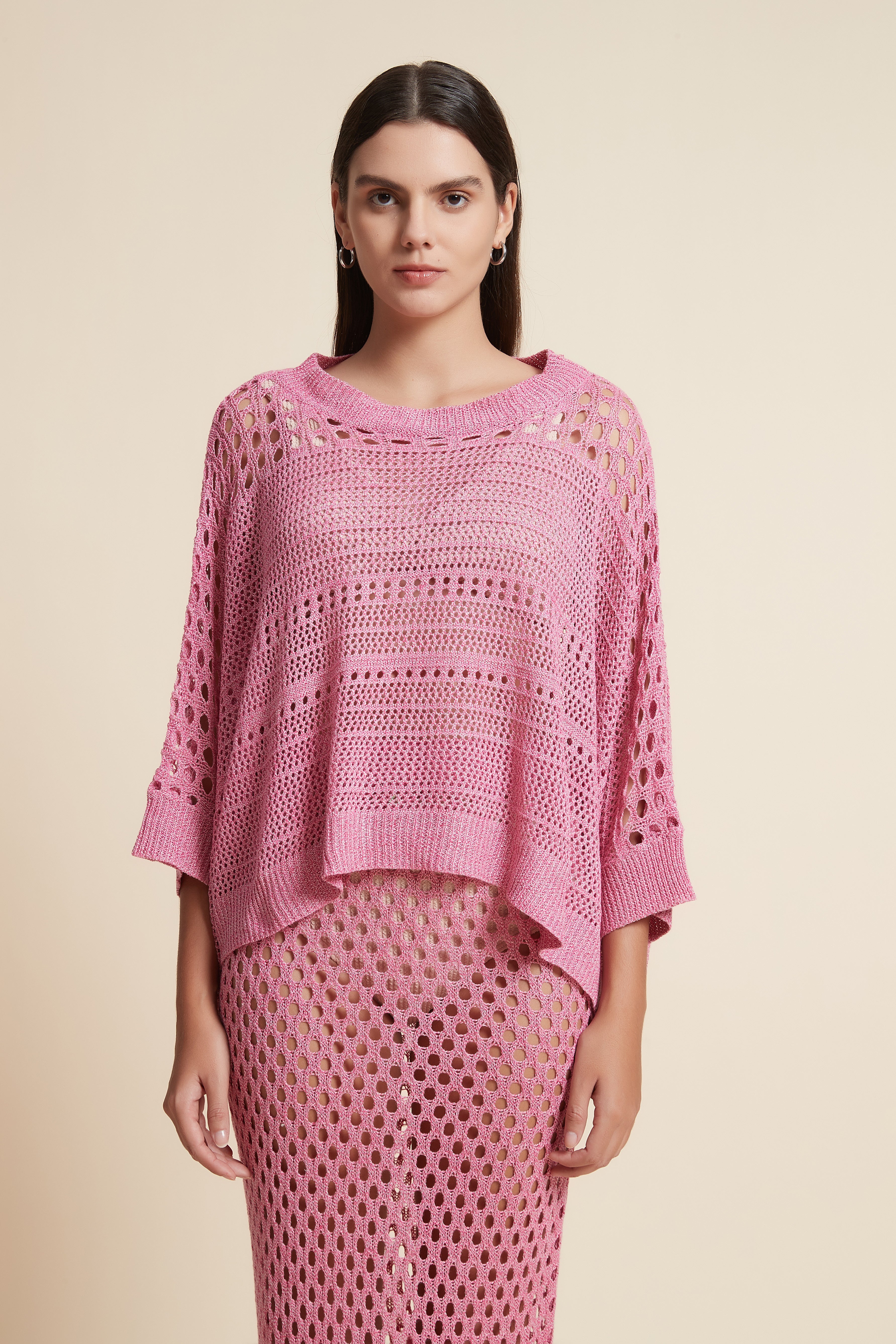 Short Sleeve Lace T-Shirt with Round Neck