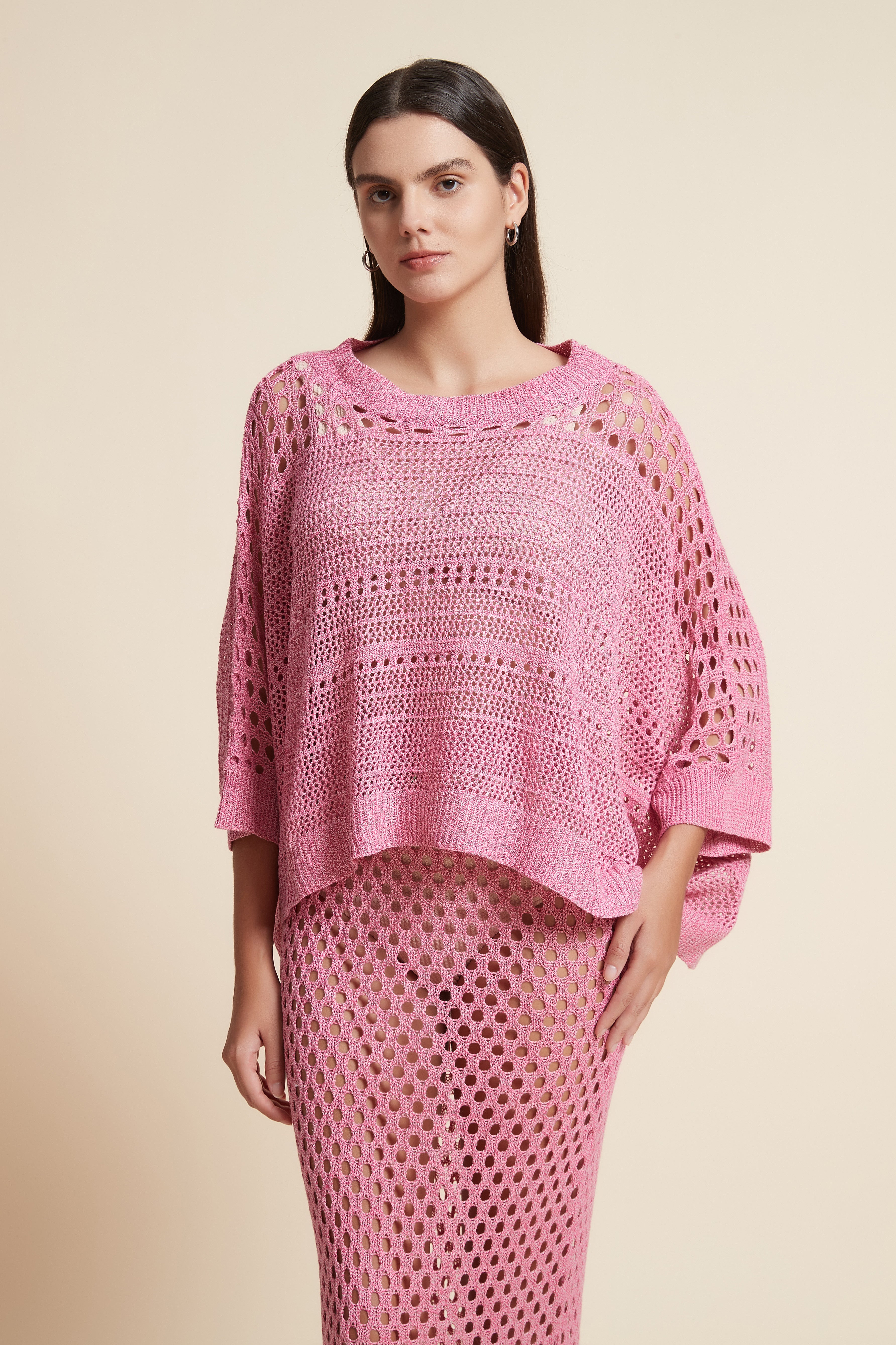 Short Sleeve Lace T-Shirt with Round Neck