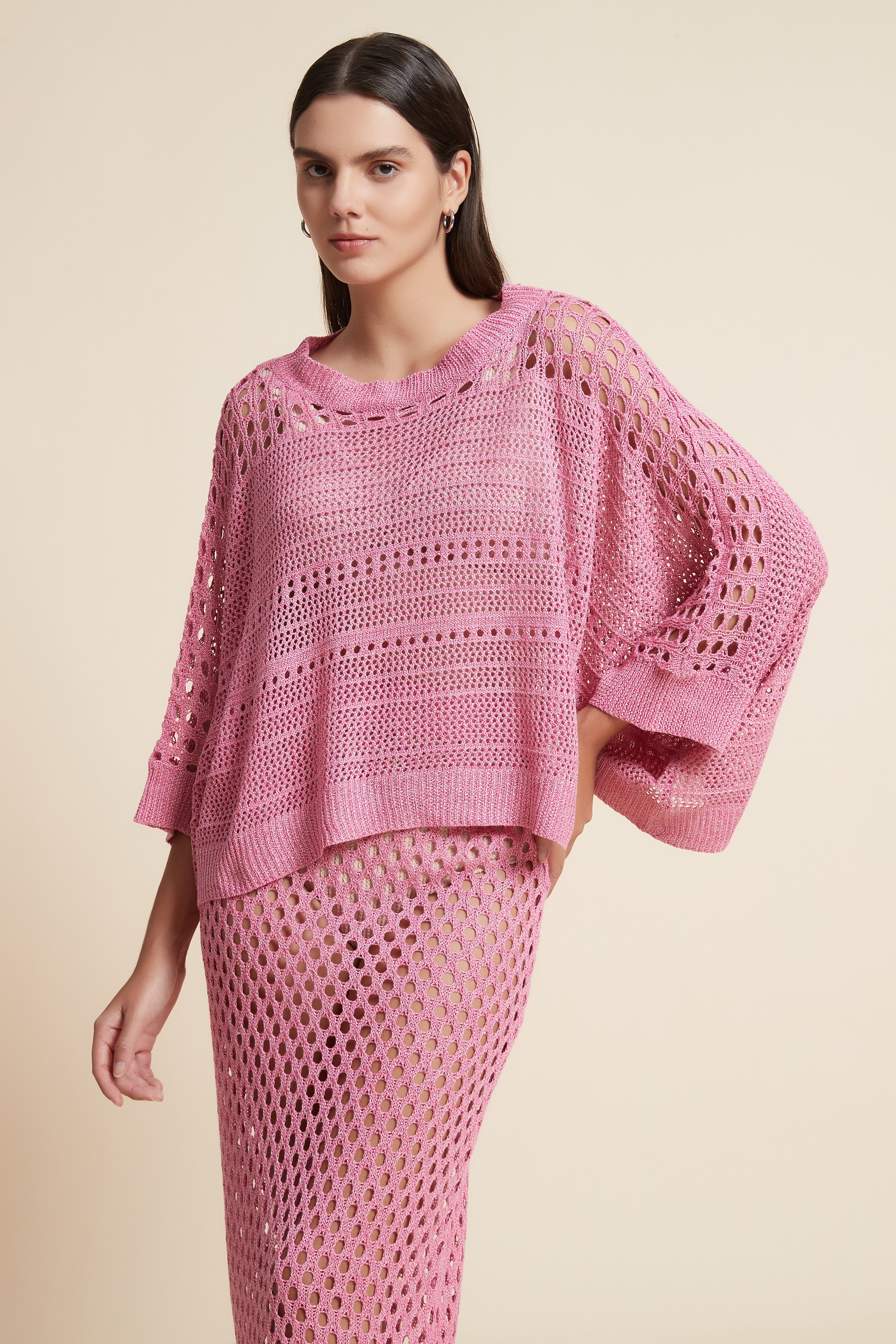 Short Sleeve Lace T-Shirt with Round Neck