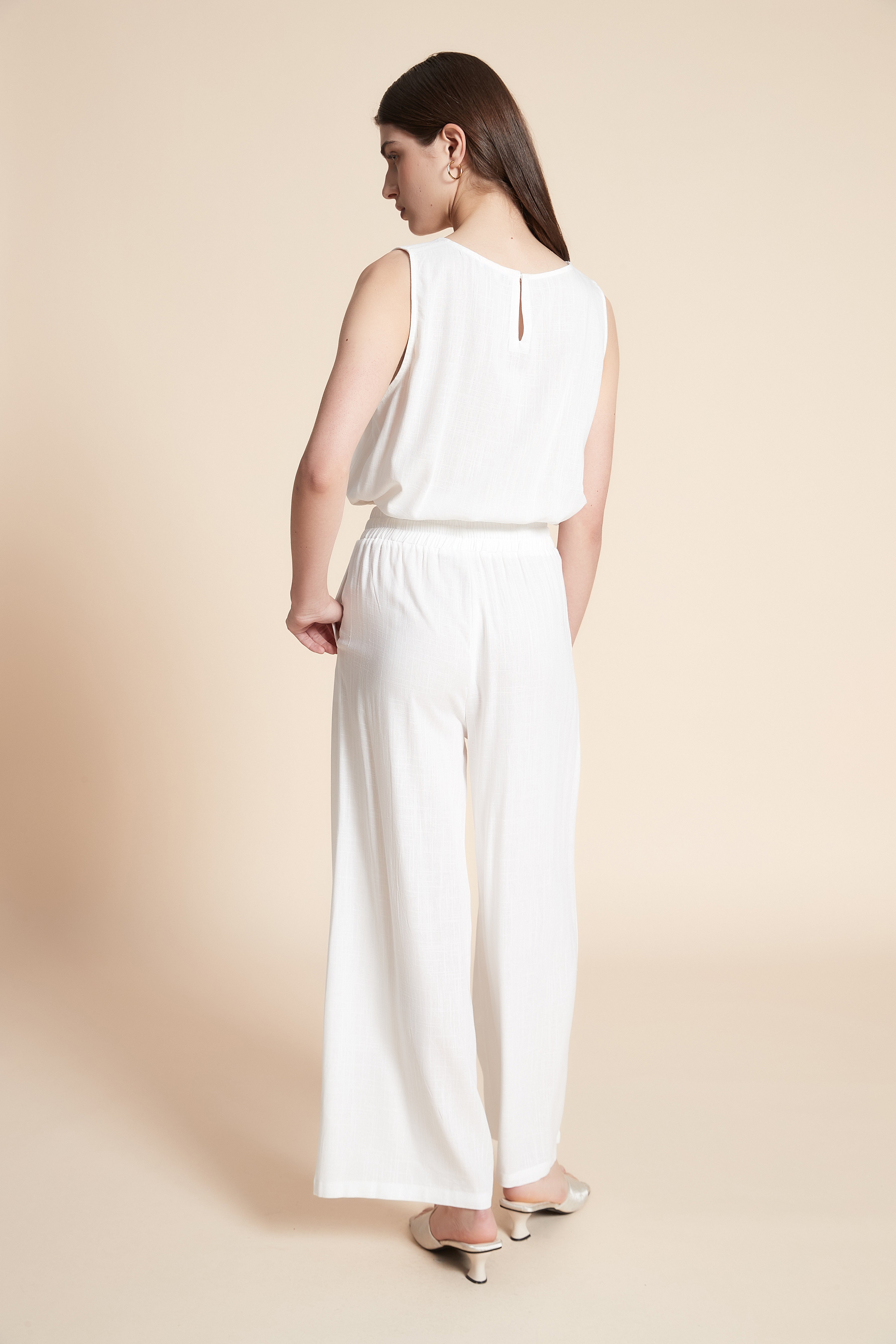 Solid Sleeveless Blouse