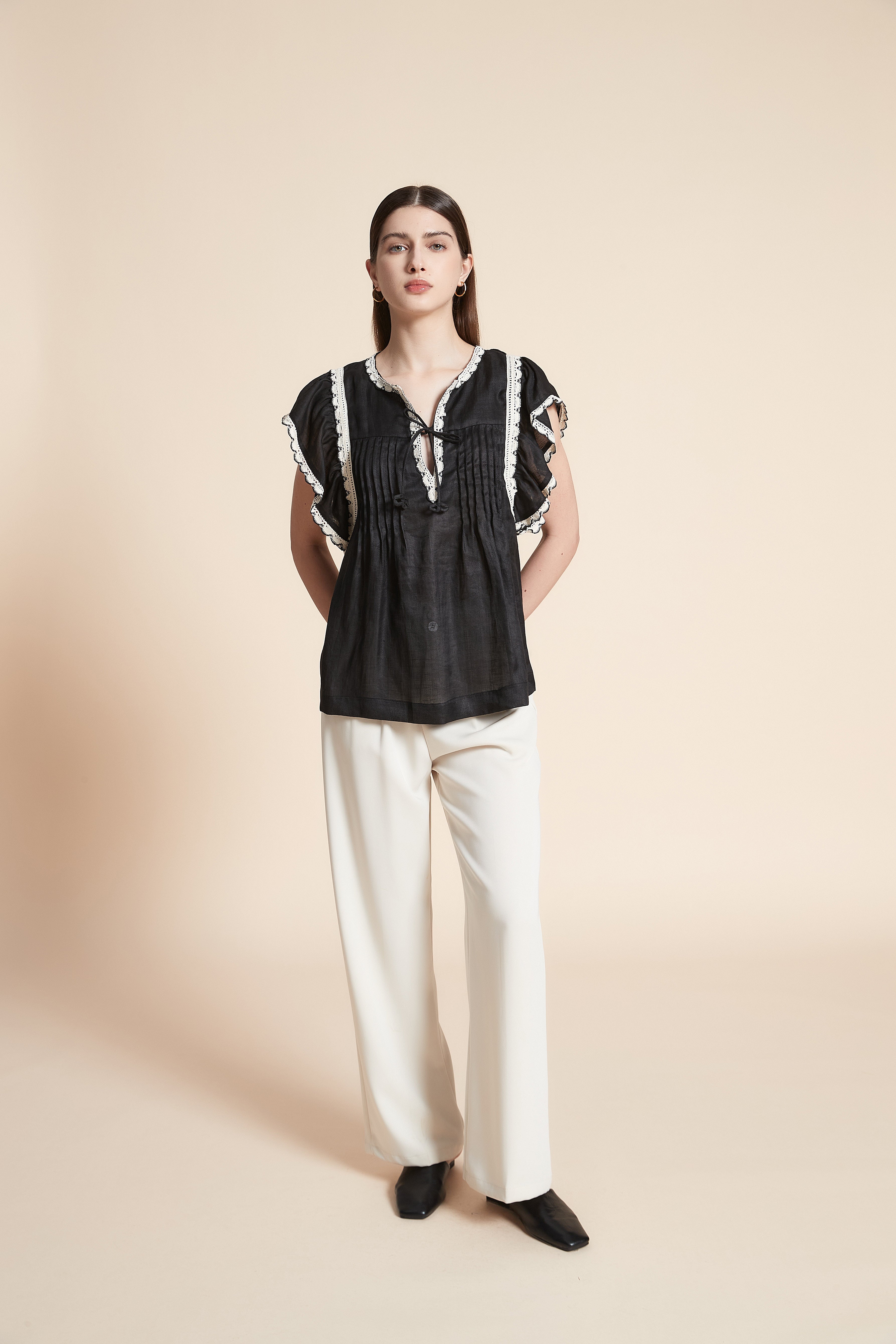 Solid Waist-Length Short Sleeve Blouse