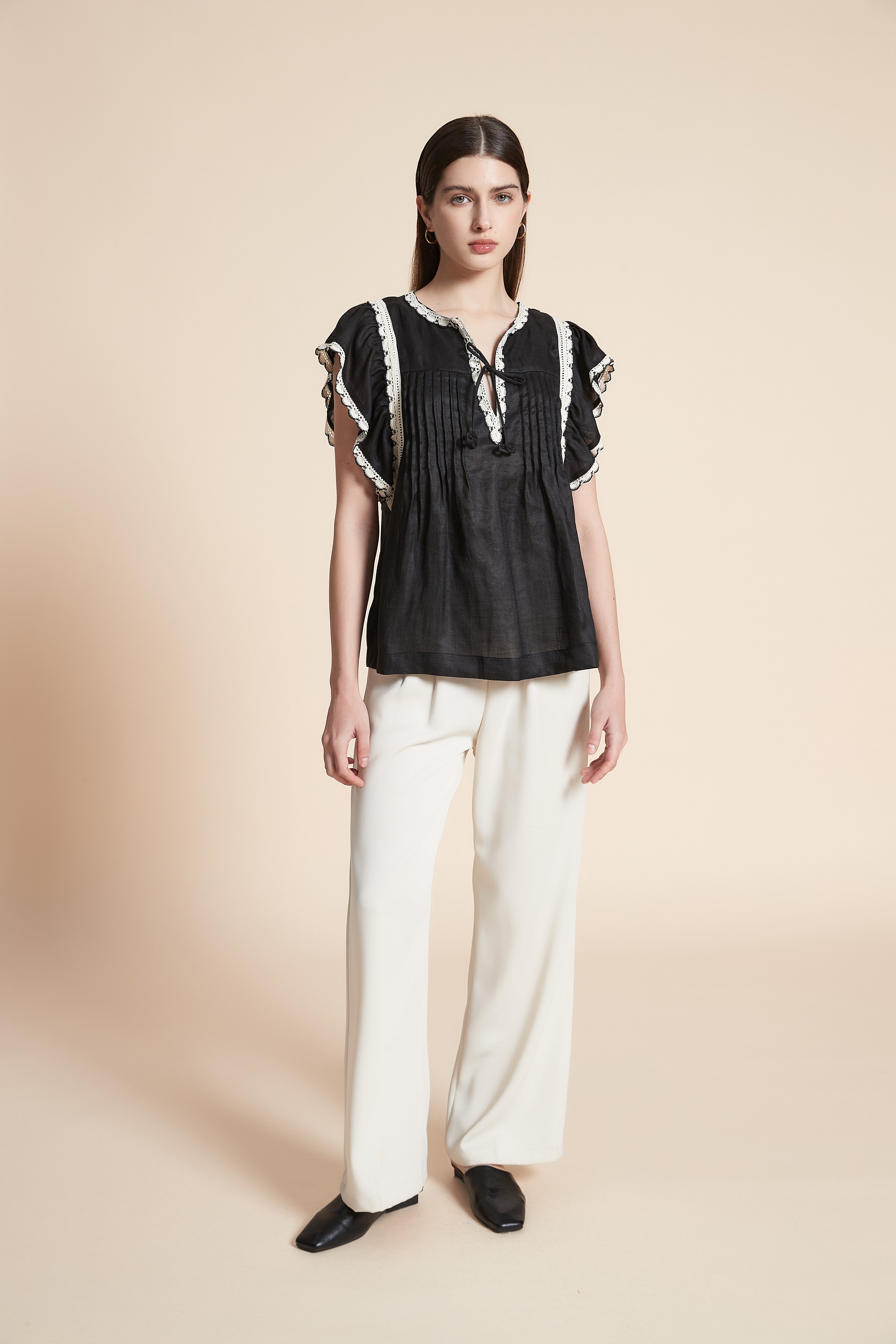 Solid Waist-Length Short Sleeve Blouse