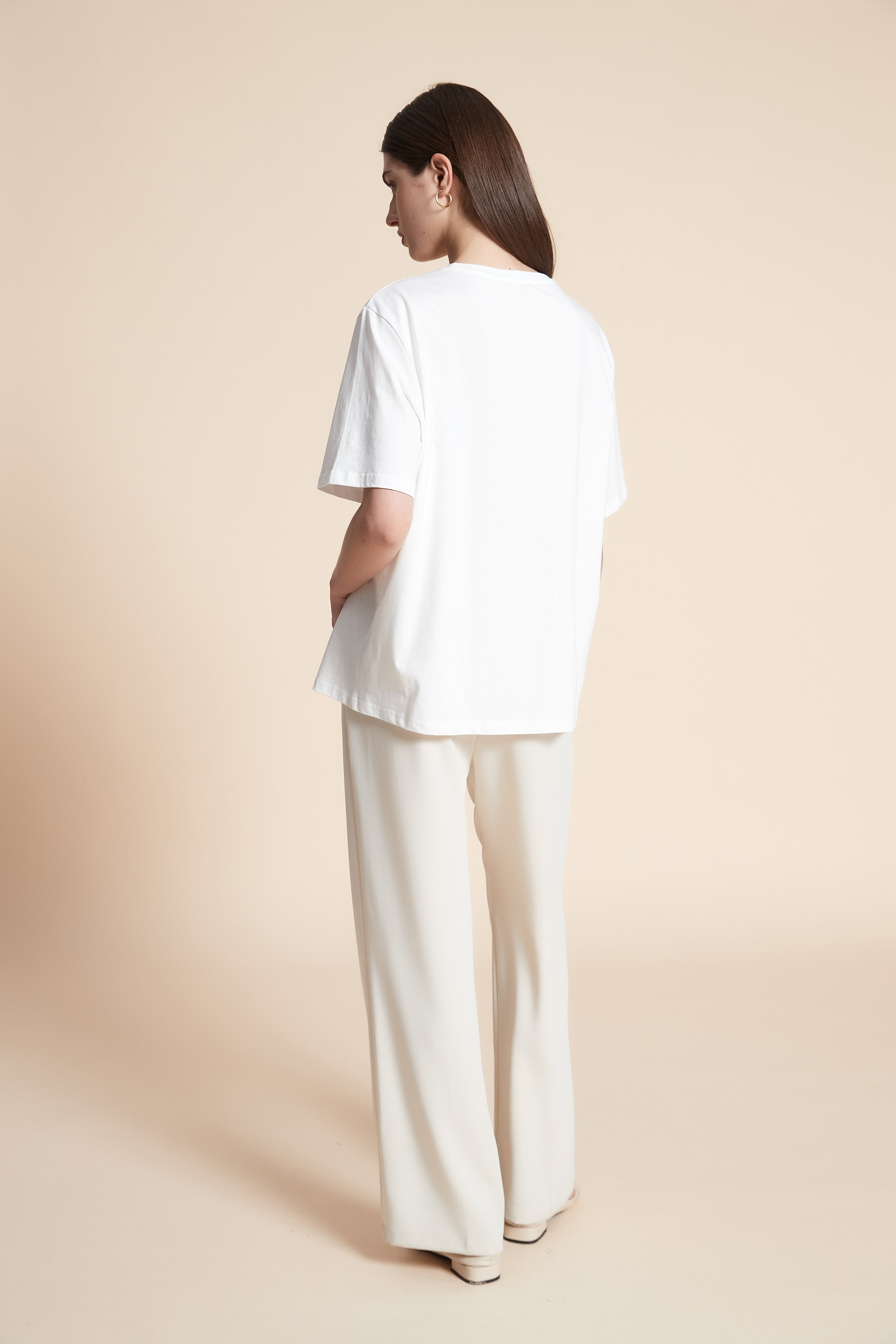 تي شيرت بطول الخصر سادة كم قصير