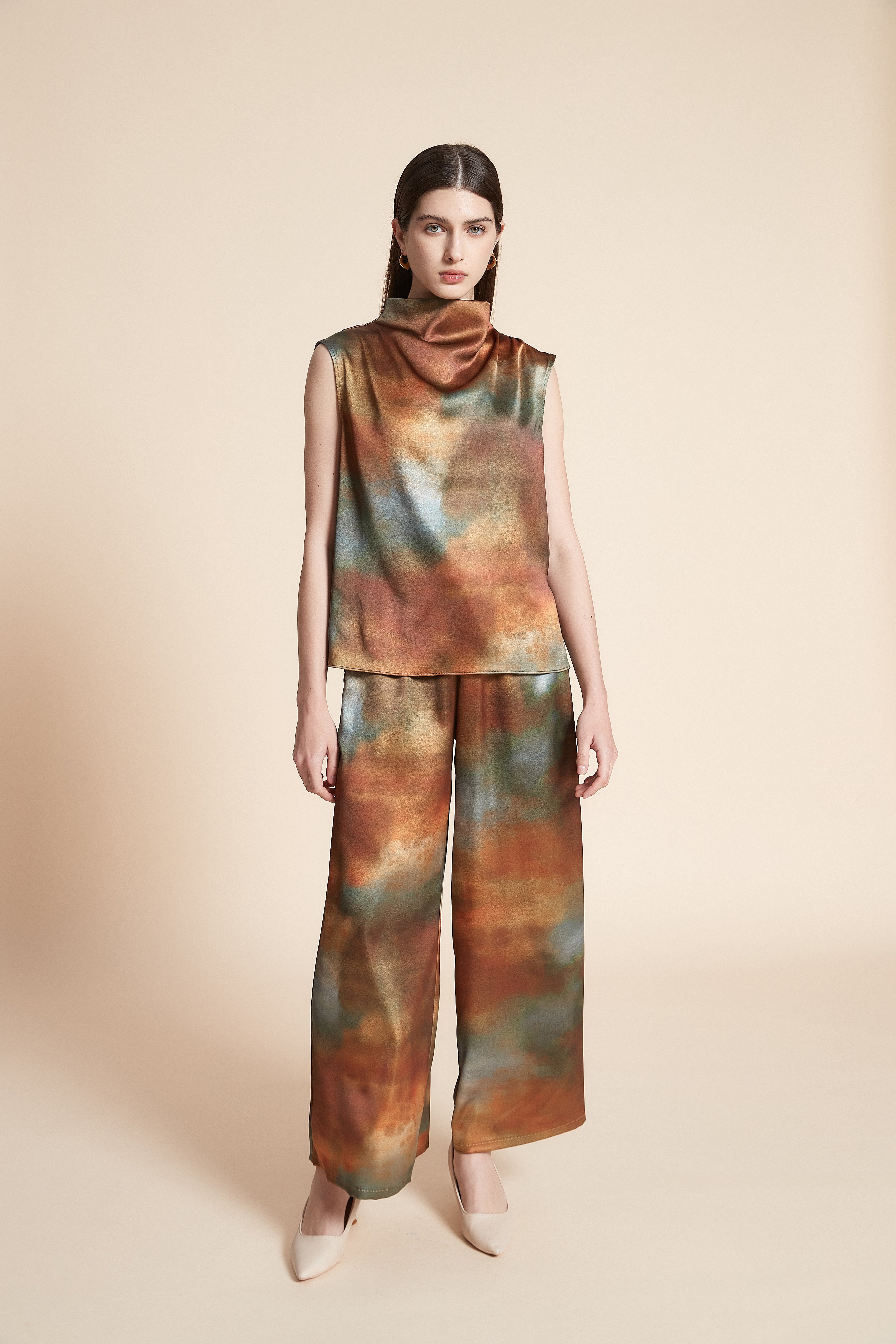 Mid-Length Sleeveless Printed Blouse