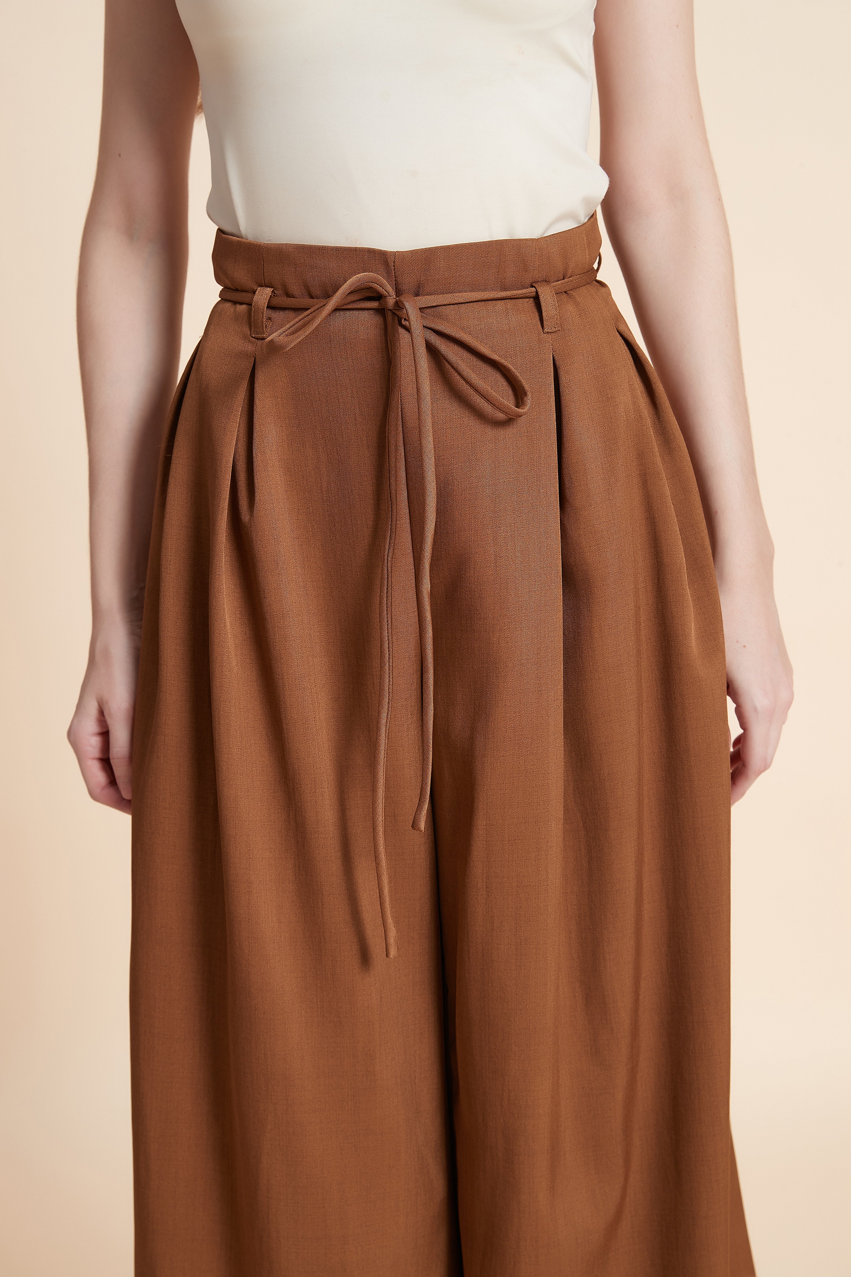 High-waist wide-leg pants
