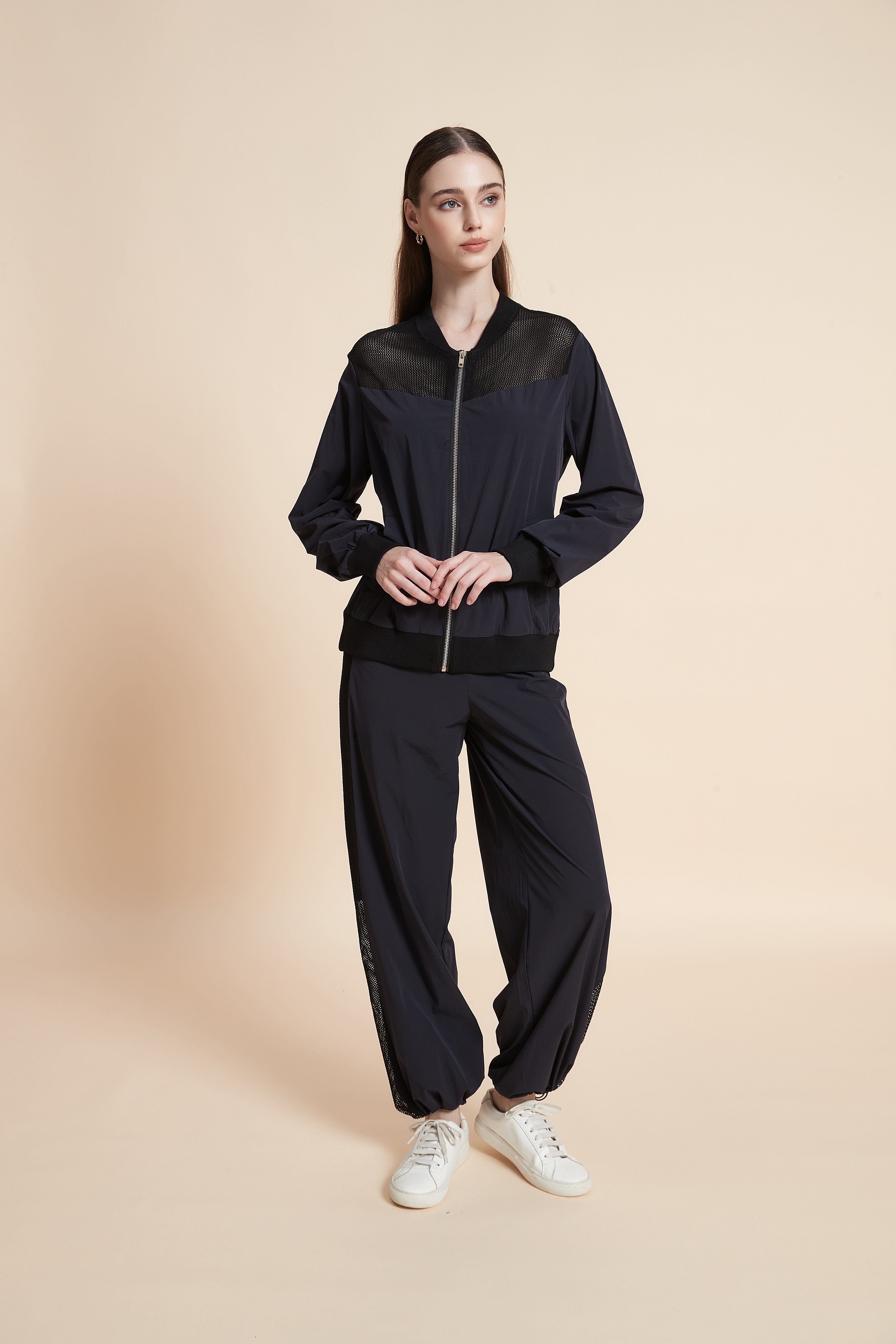 Front-zip hooded sweatshirt