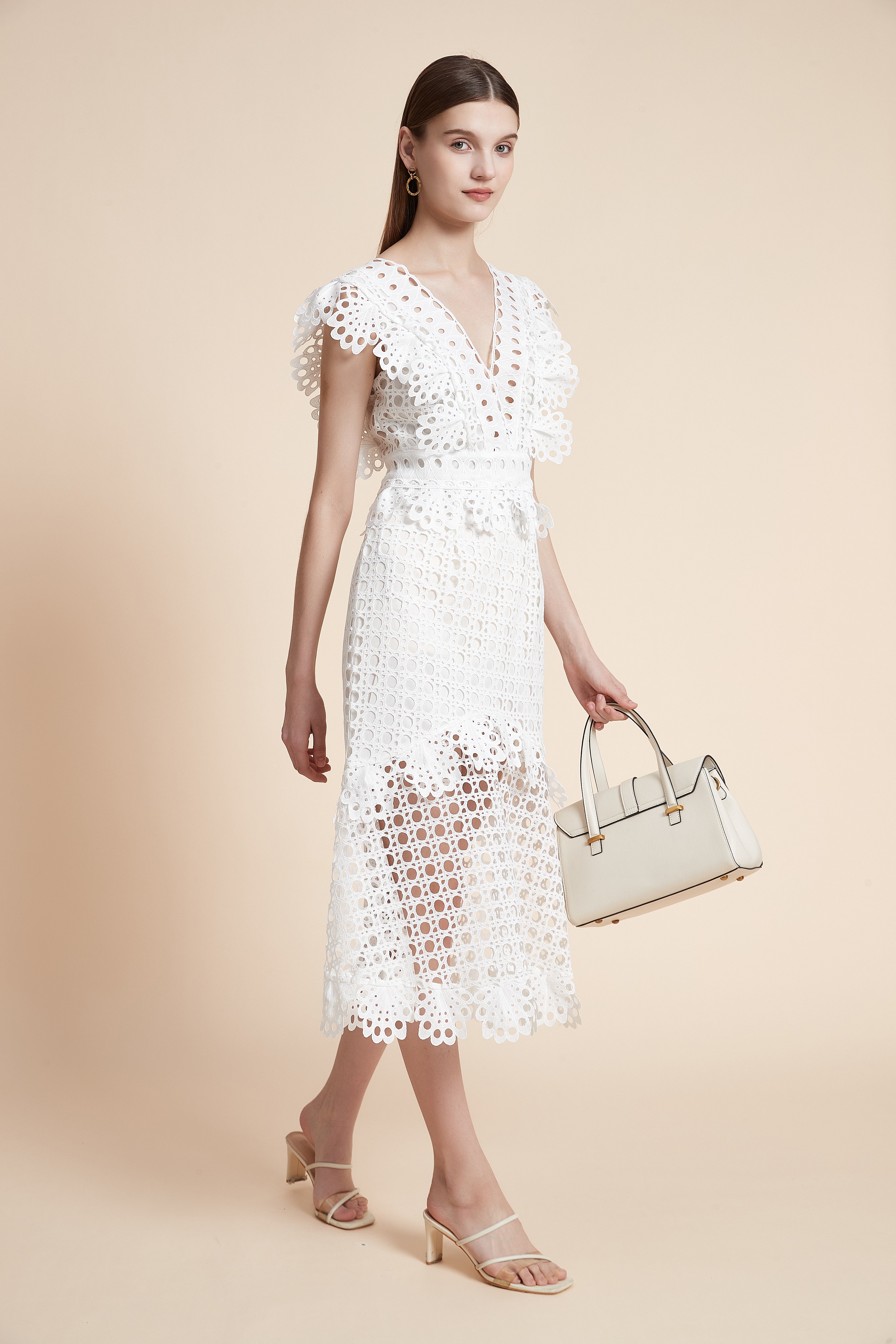 فستان ميدي منقوش بأكمام قصيرة