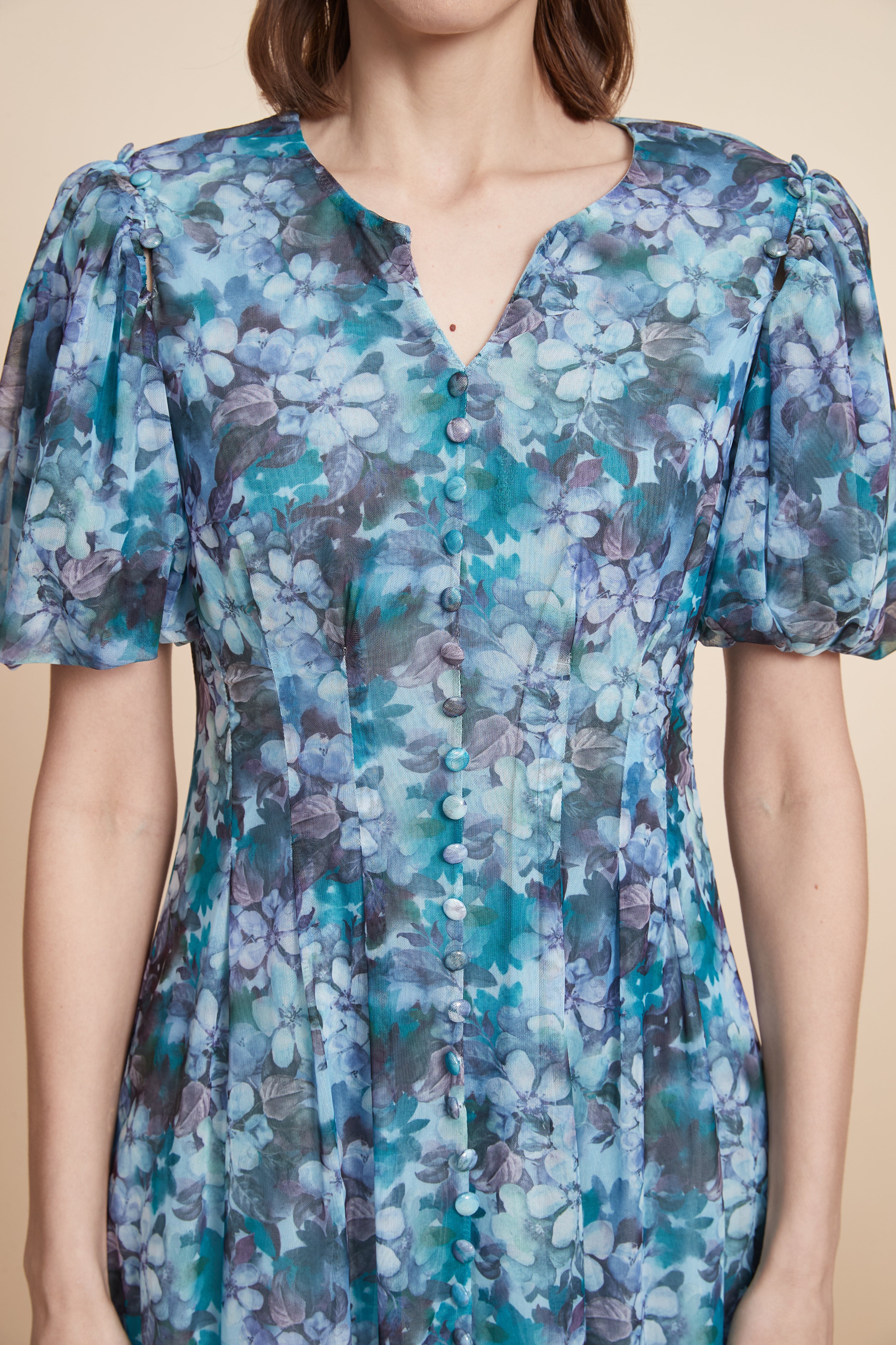 Half sleeve knee-length floral dress