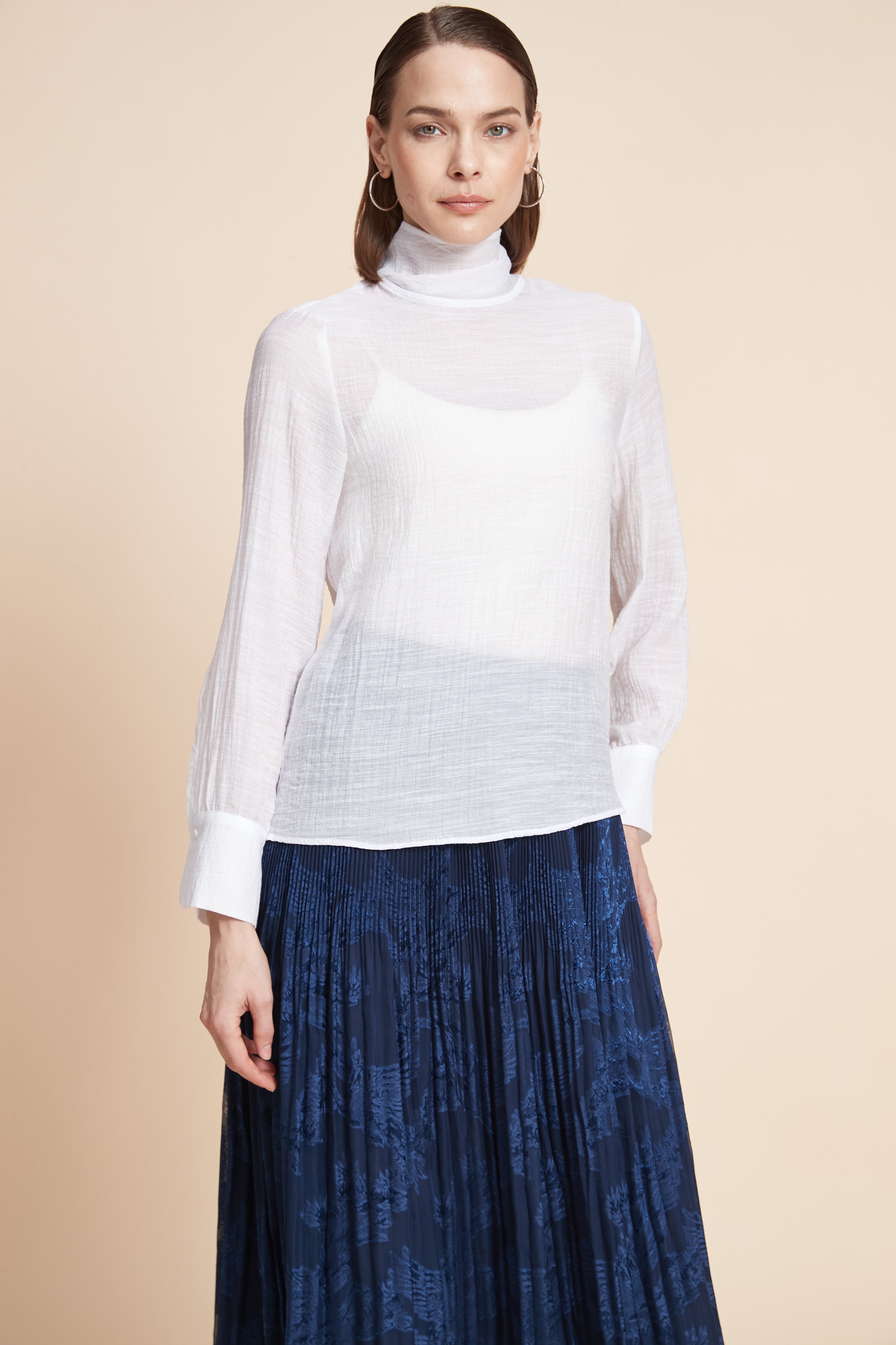 بلوزة طويلة سادة كم طويل