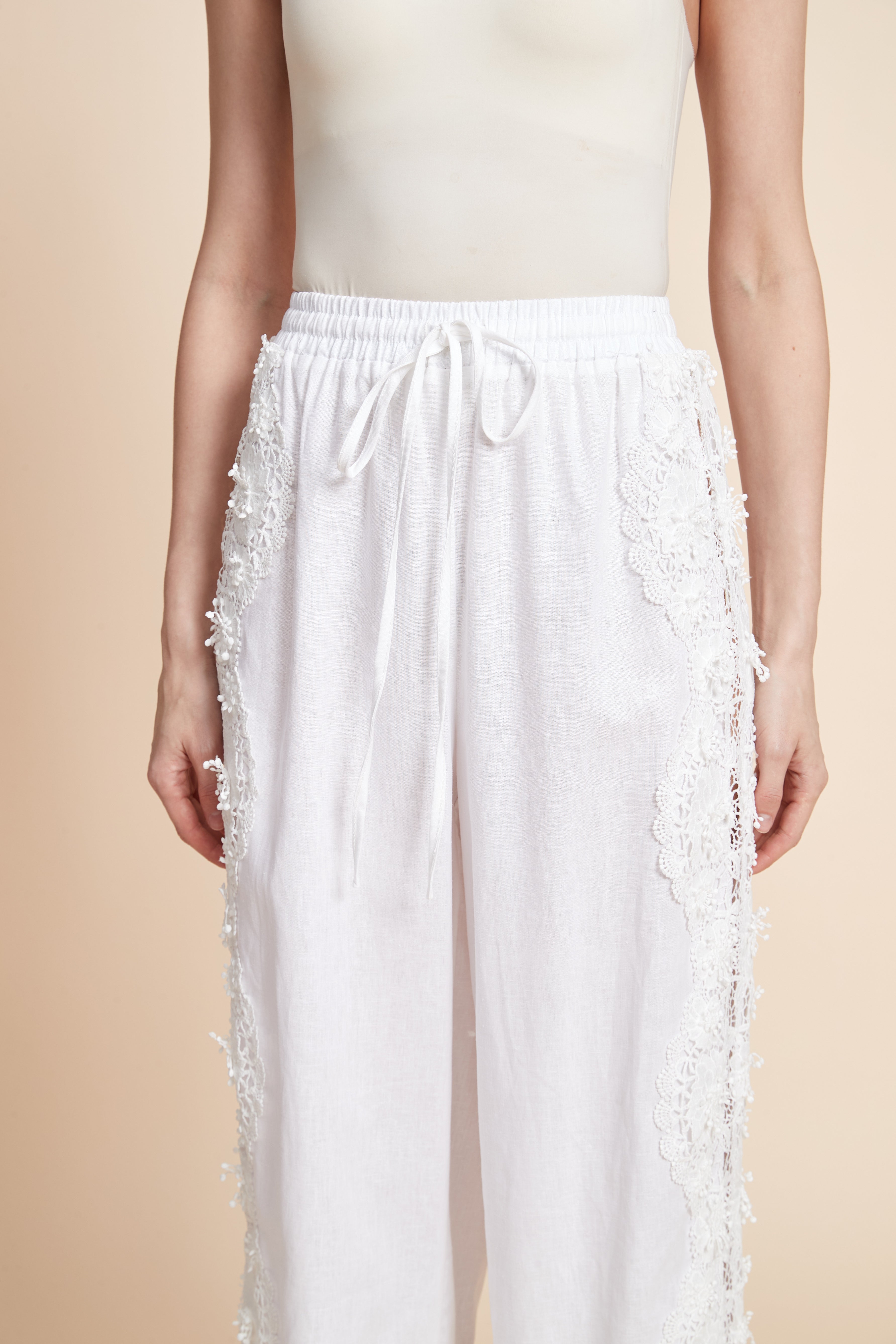 Plain Wide-Leg Trousers