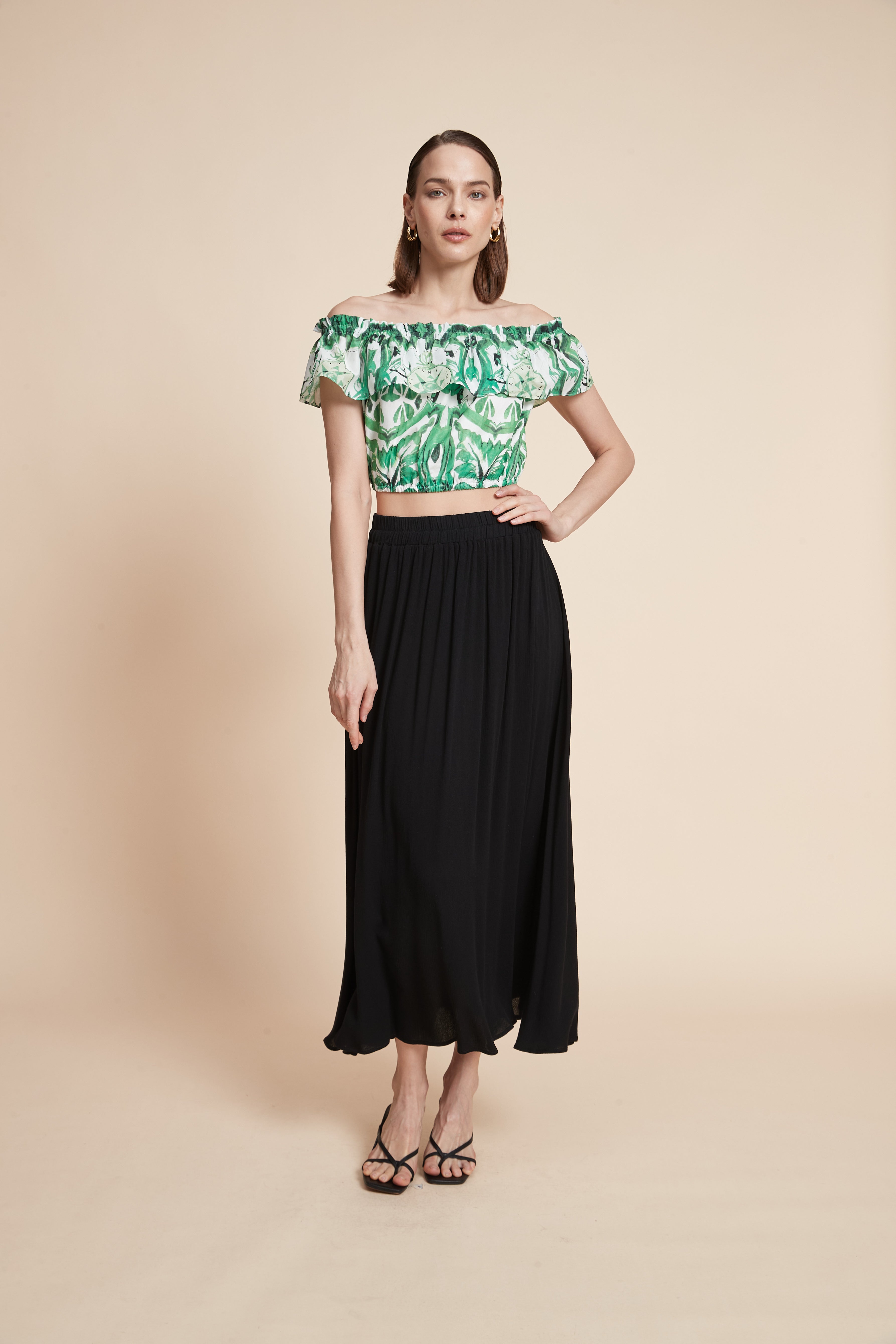 Off-Shoulder Floral Crop Top