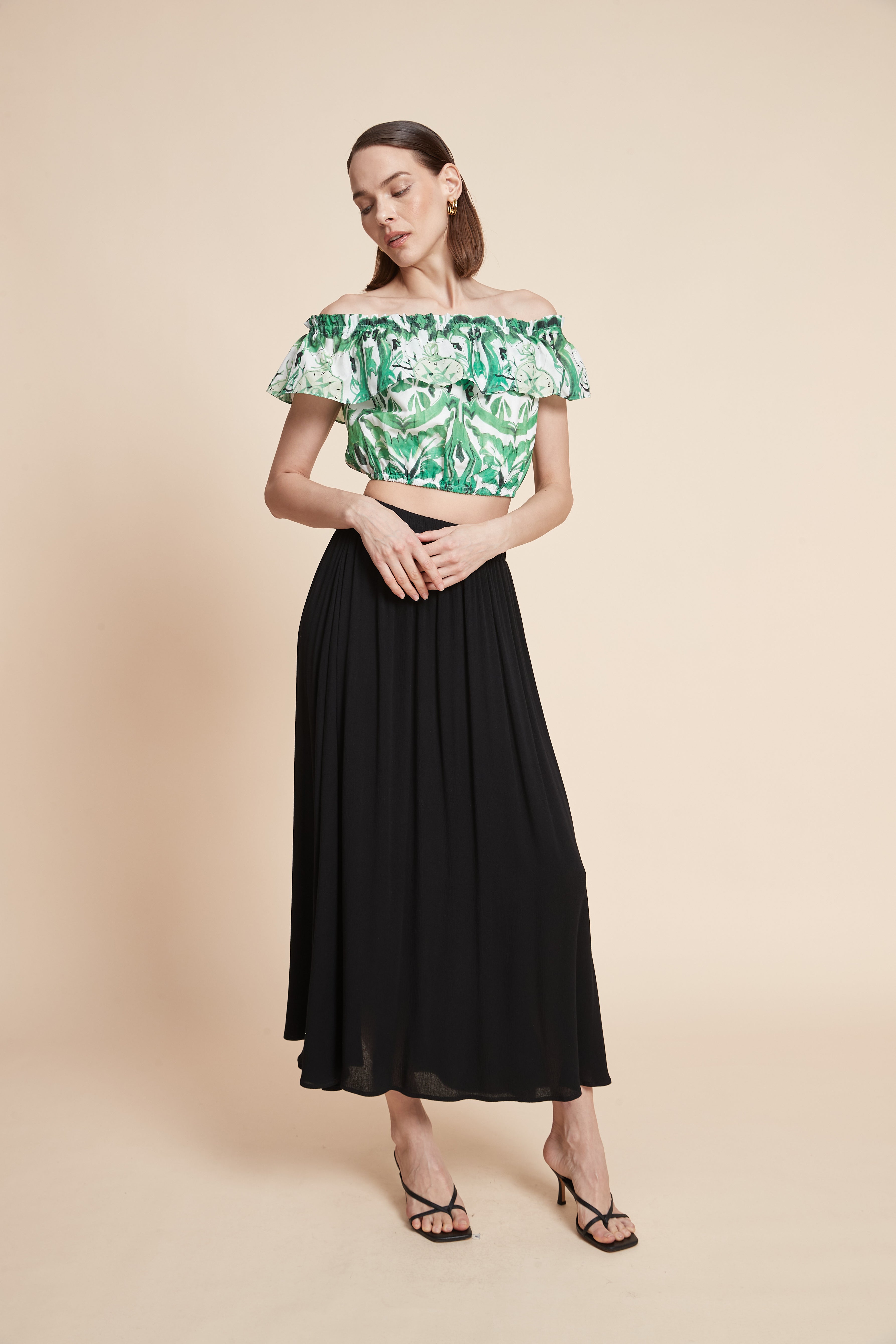 Off-Shoulder Floral Crop Top