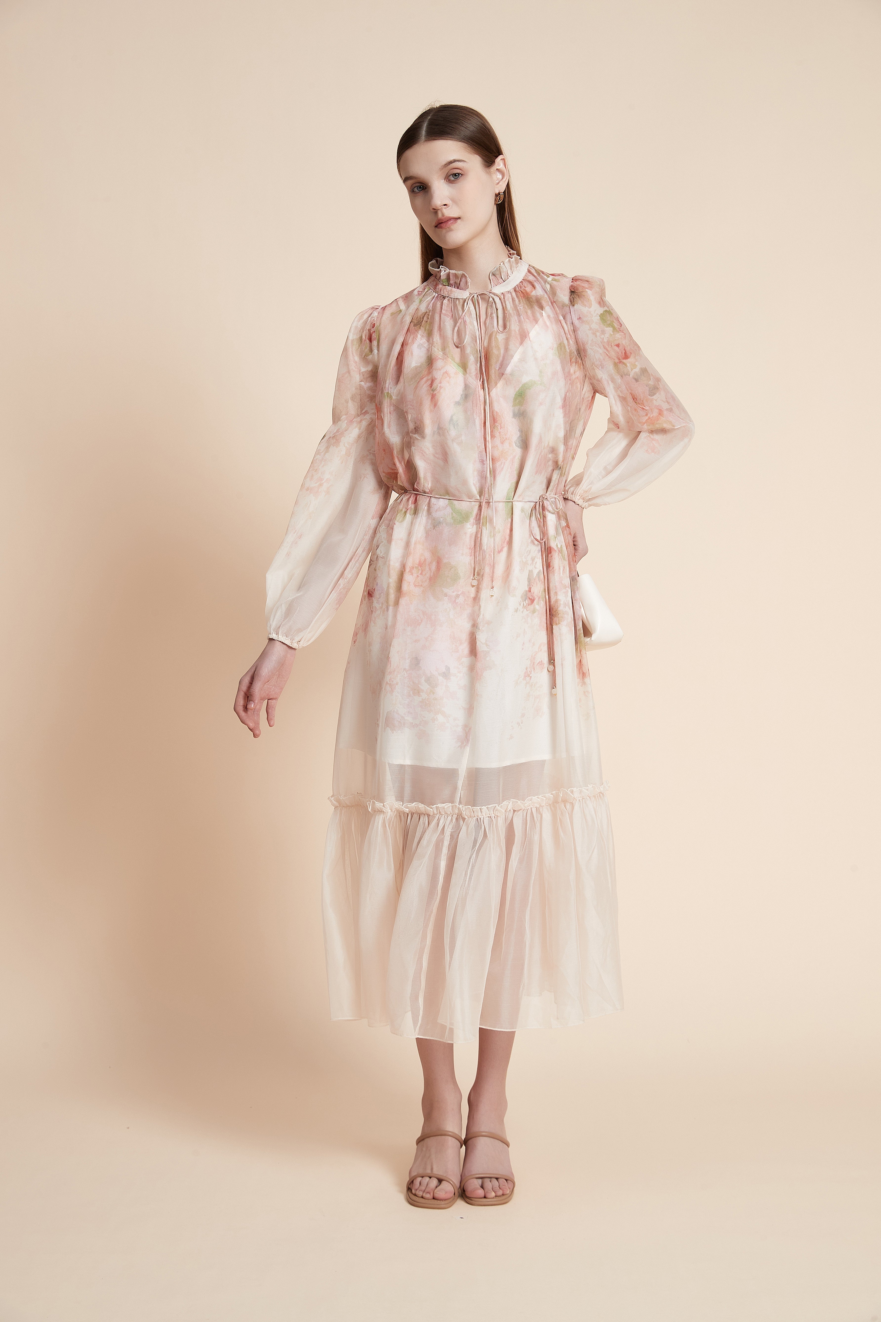 فستان ماكسي منقوش بأكمام طويلة