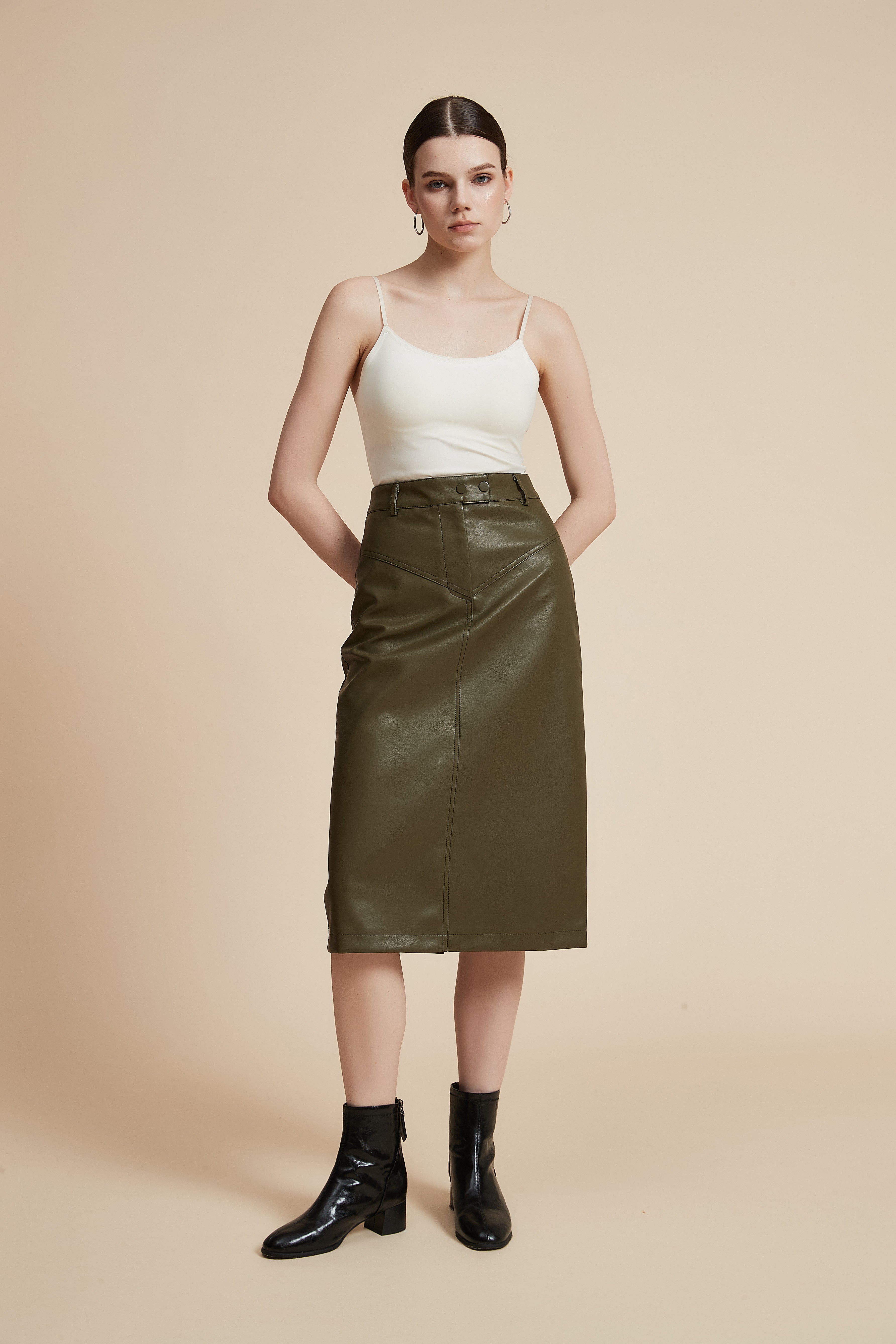 Knee-Length Solid Leather Skirt