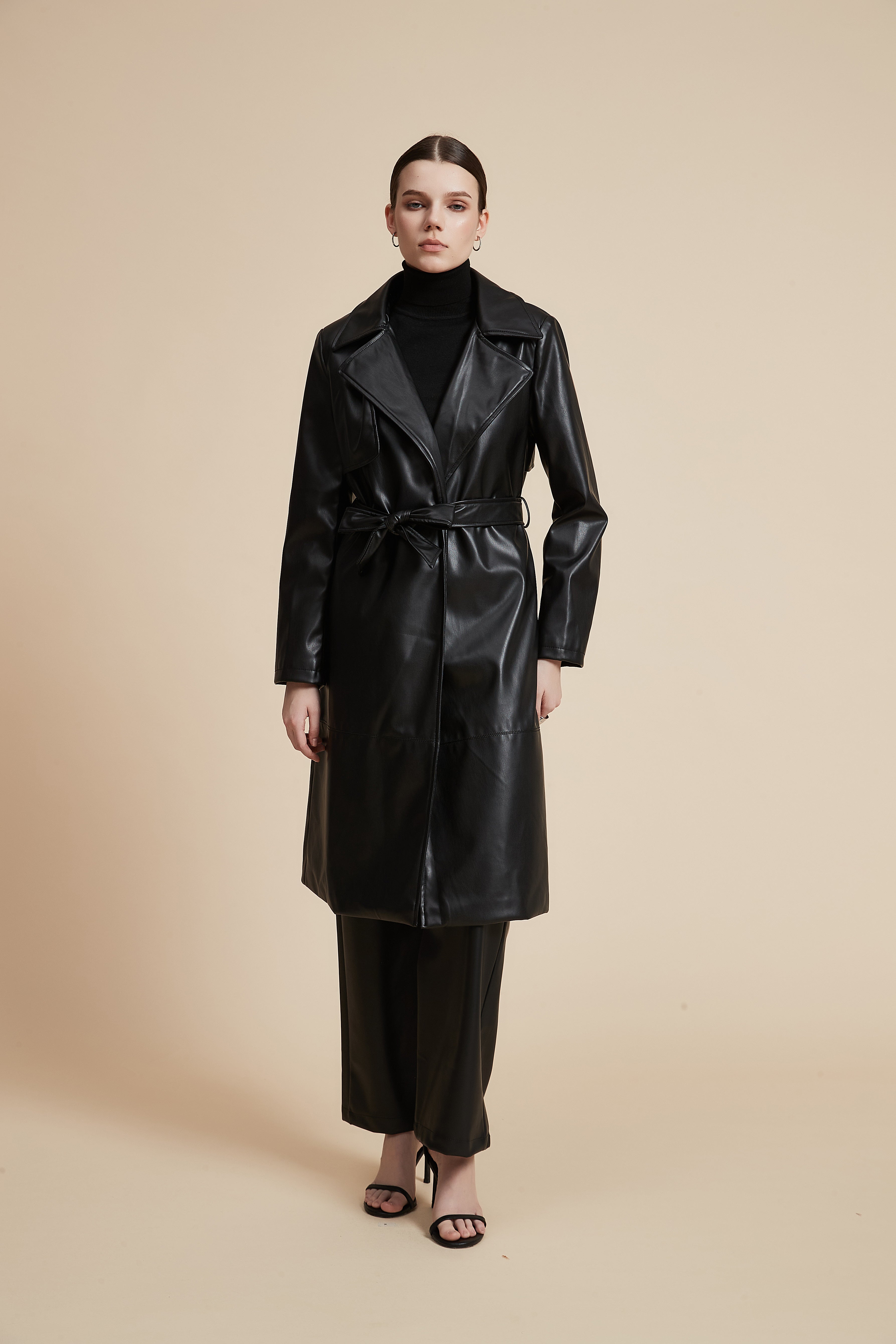 Knee-Length Solid Leather Jacket with Long Sleeves