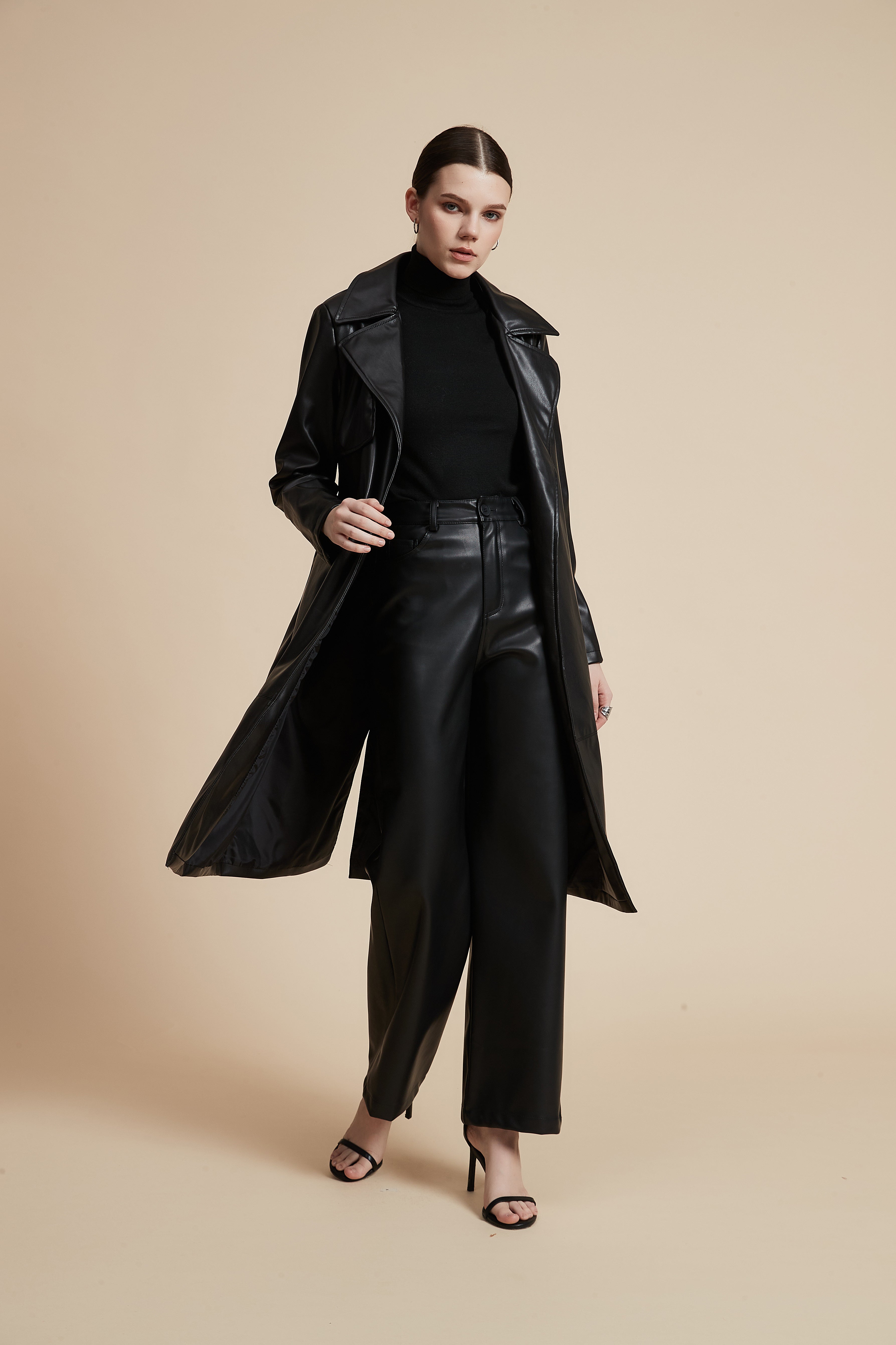 Knee-Length Solid Leather Jacket with Long Sleeves