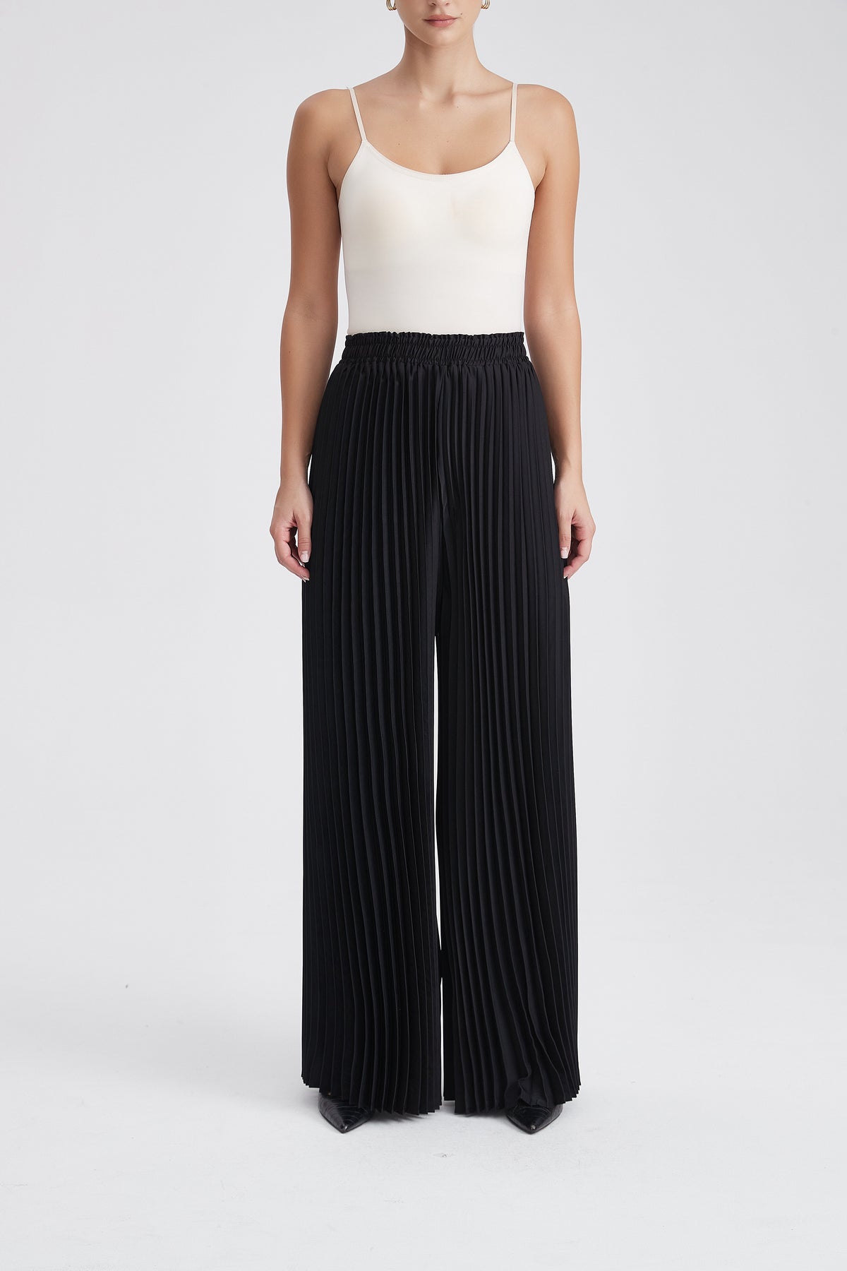 Wide-Leg Pleated Long Trousers