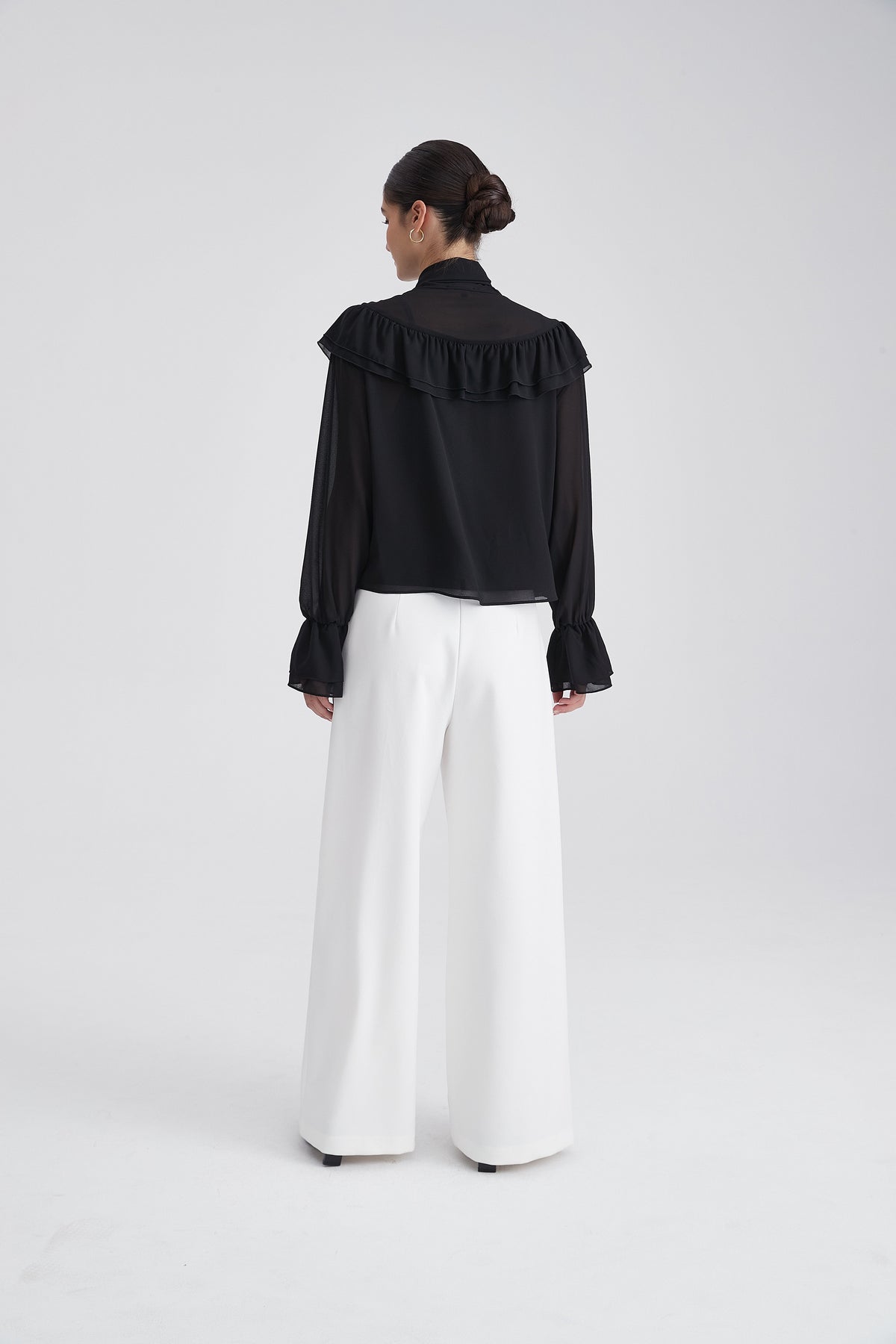 Plain Cropped Blouse with Tie Neck