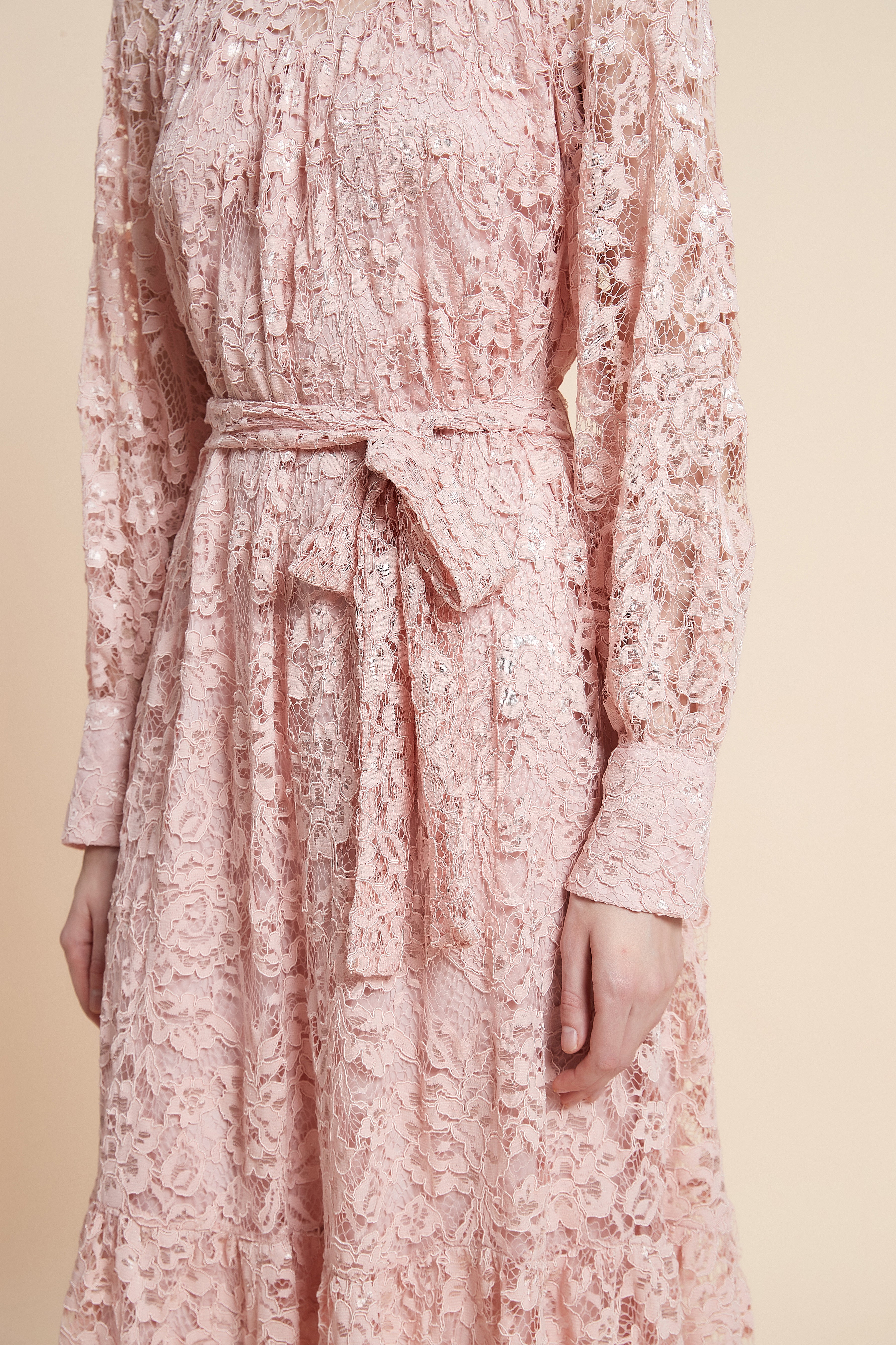 Long sleeve midi dress with lace details