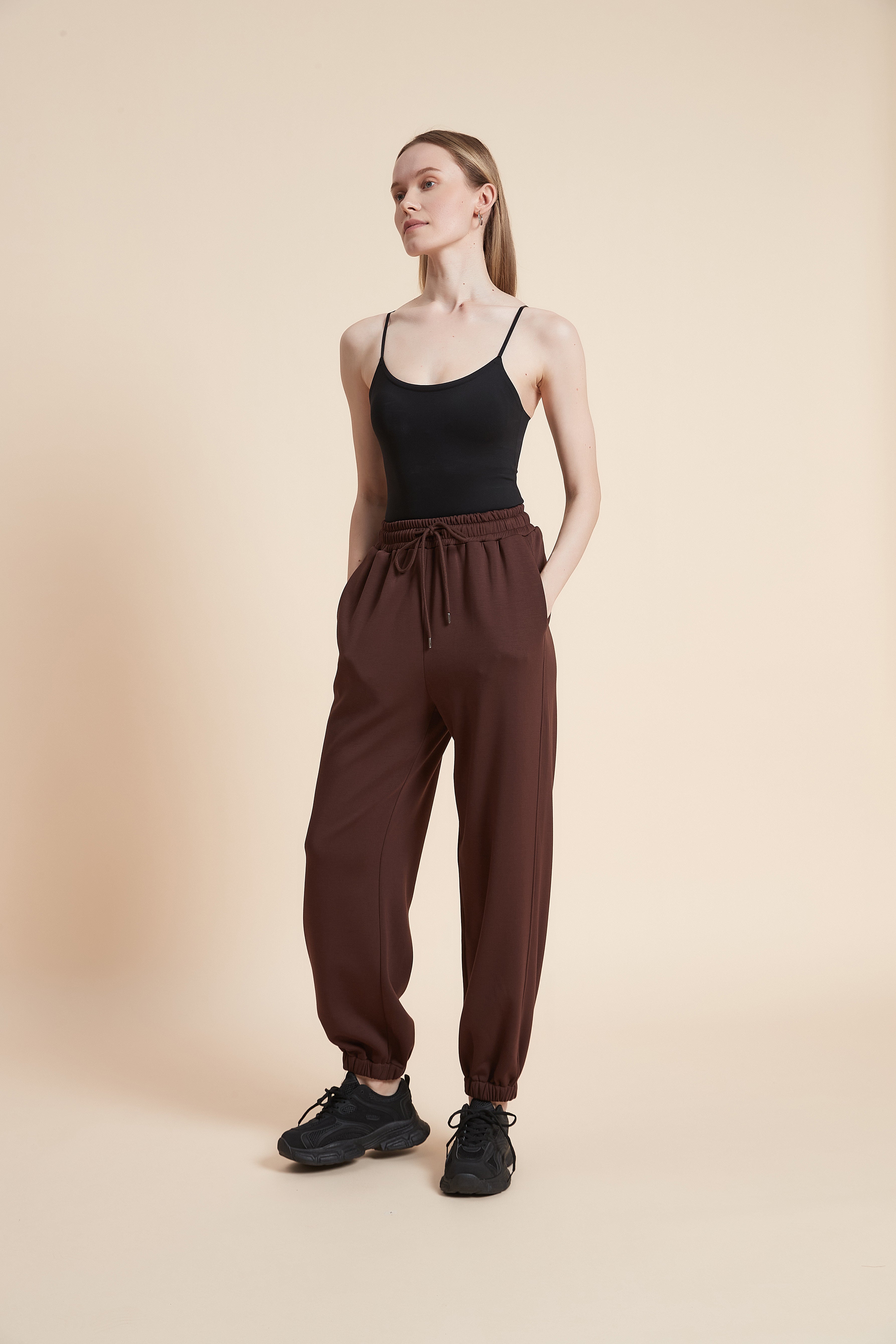 سويت بانتس سادة برباط خصر