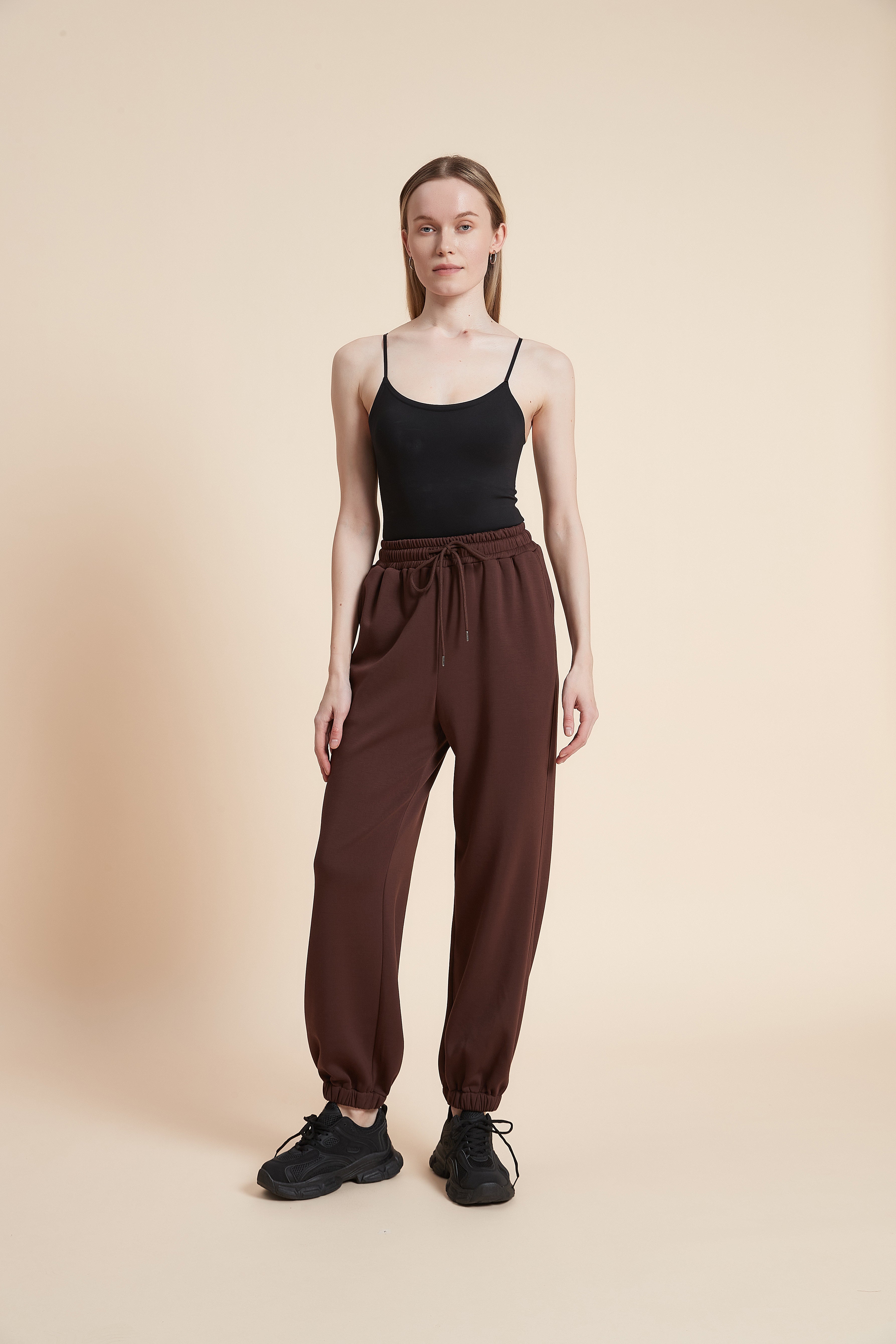 سويت بانتس سادة برباط خصر