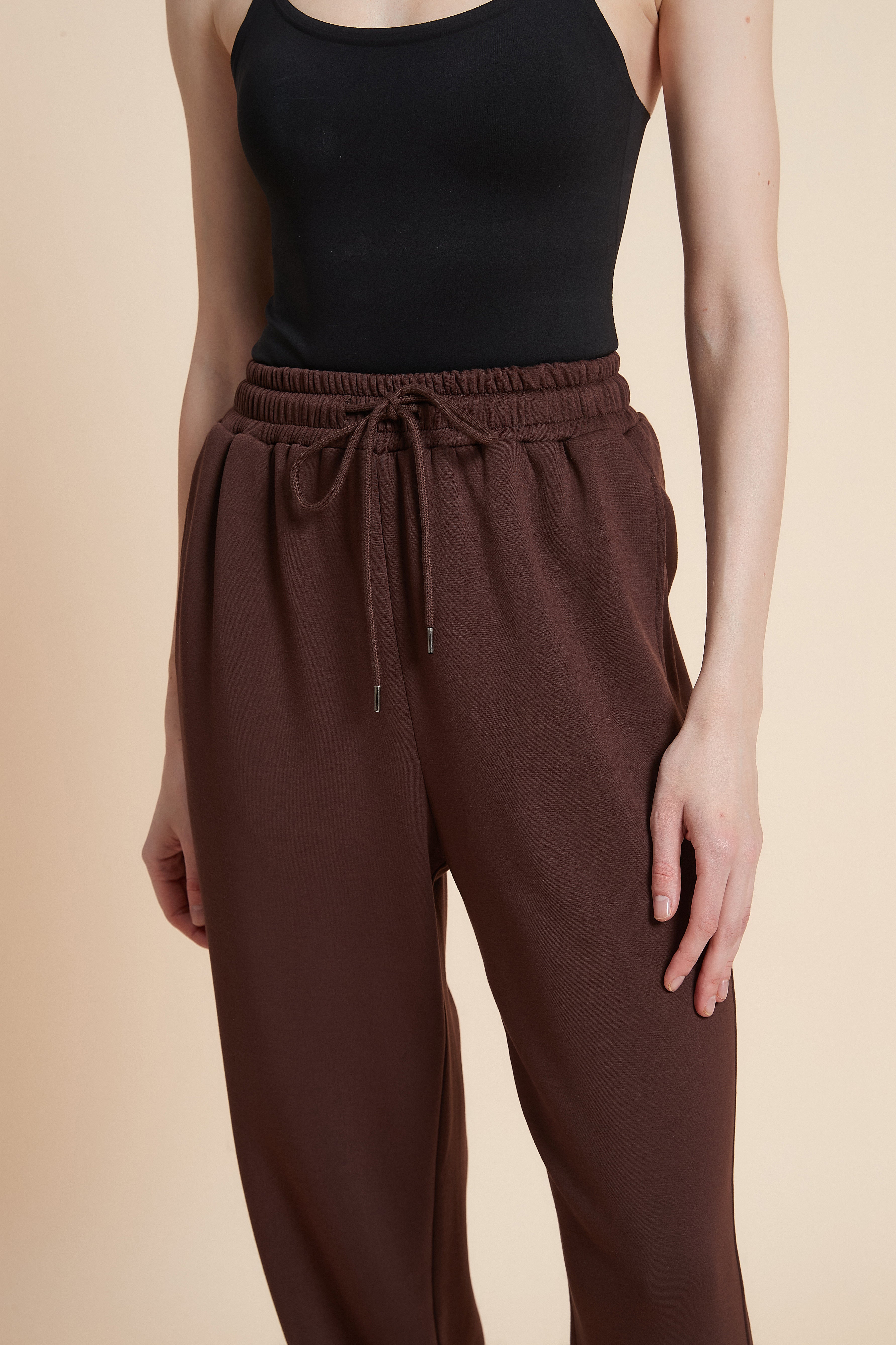 سويت بانتس سادة برباط خصر