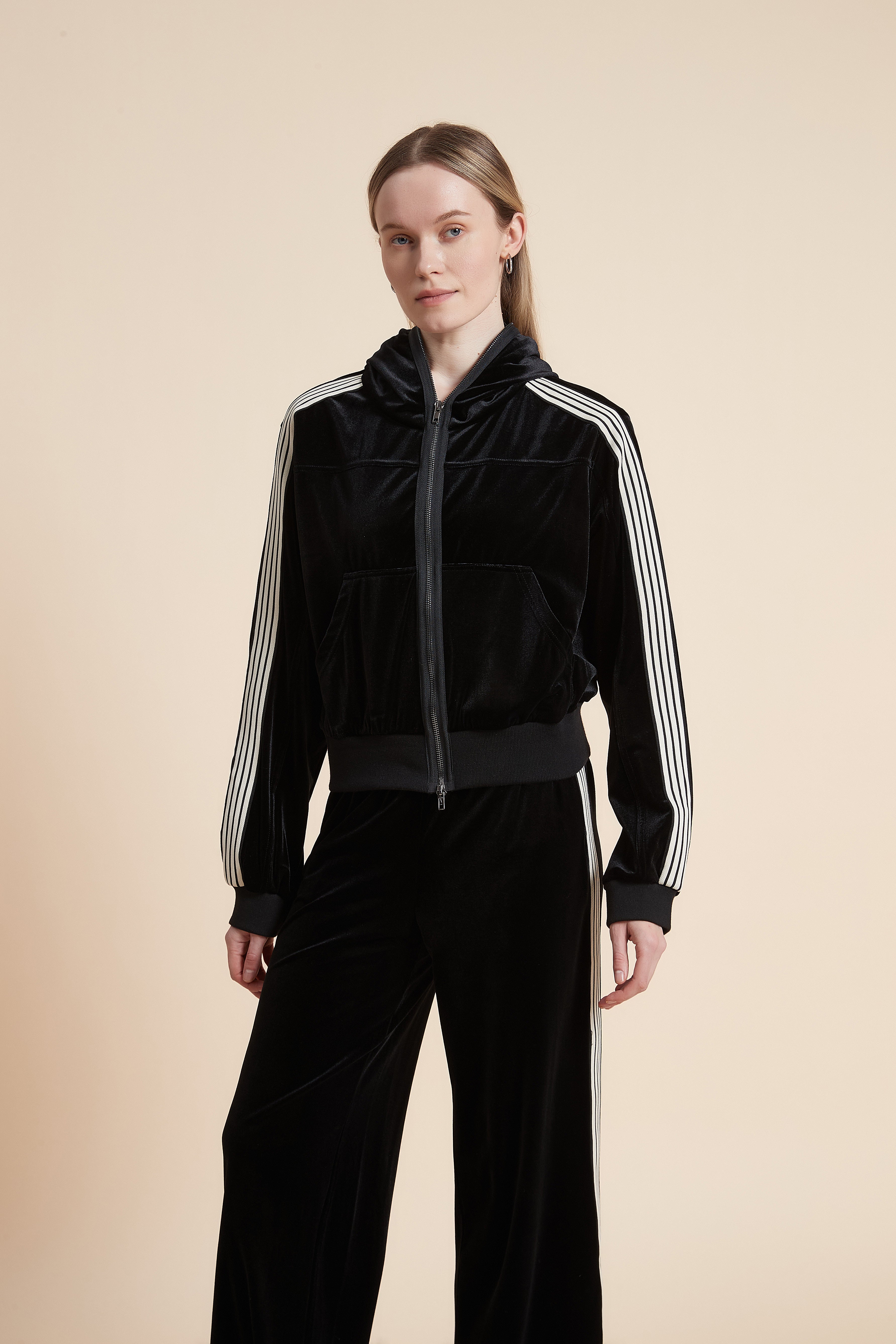 Long-Sleeved Sweatshirt