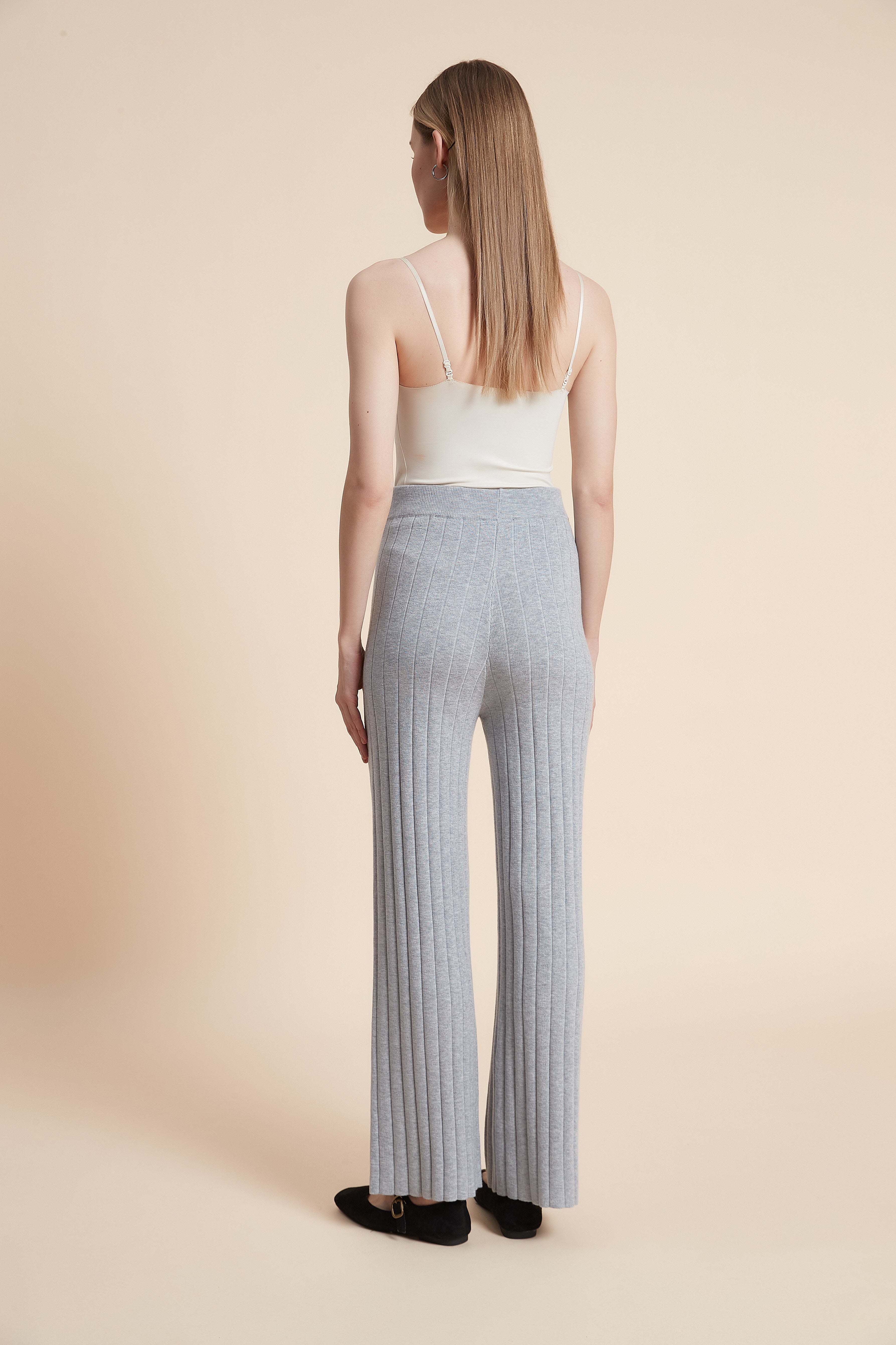 Long solid ribbed pants