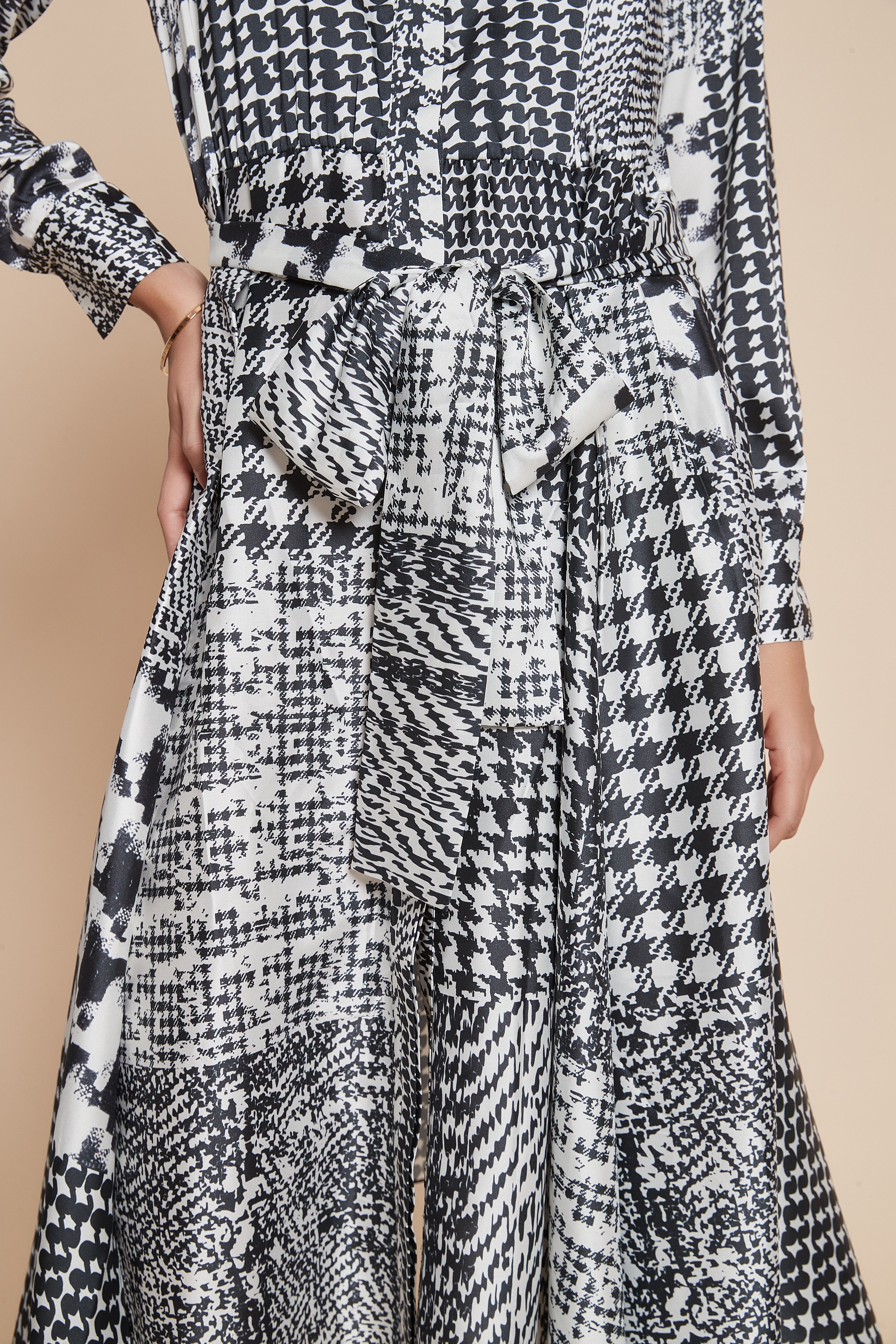 Yola Printed Midi Dress with Long Sleeves and Waist Belt