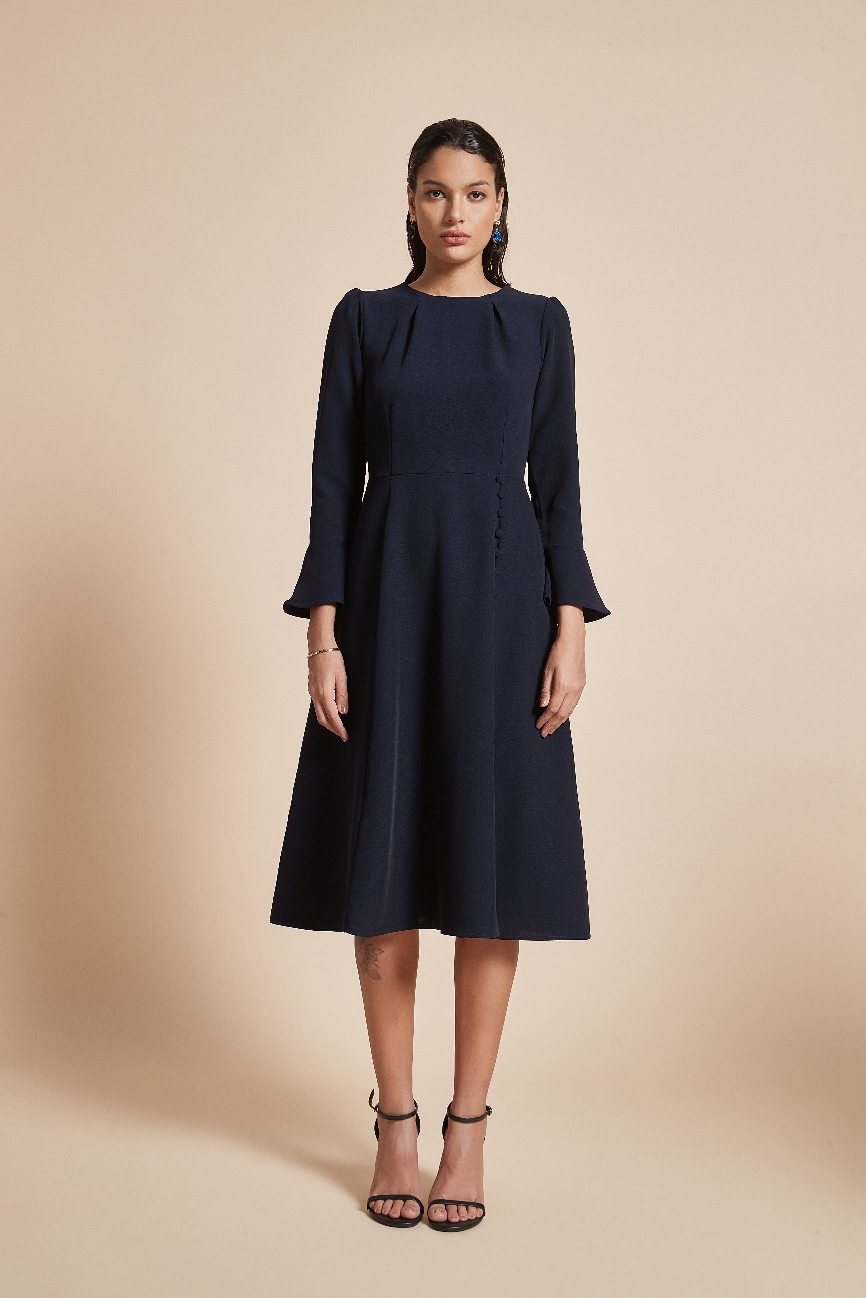 Yola Plain Midi Women's Dress with Round Neckline and Long Sleeves