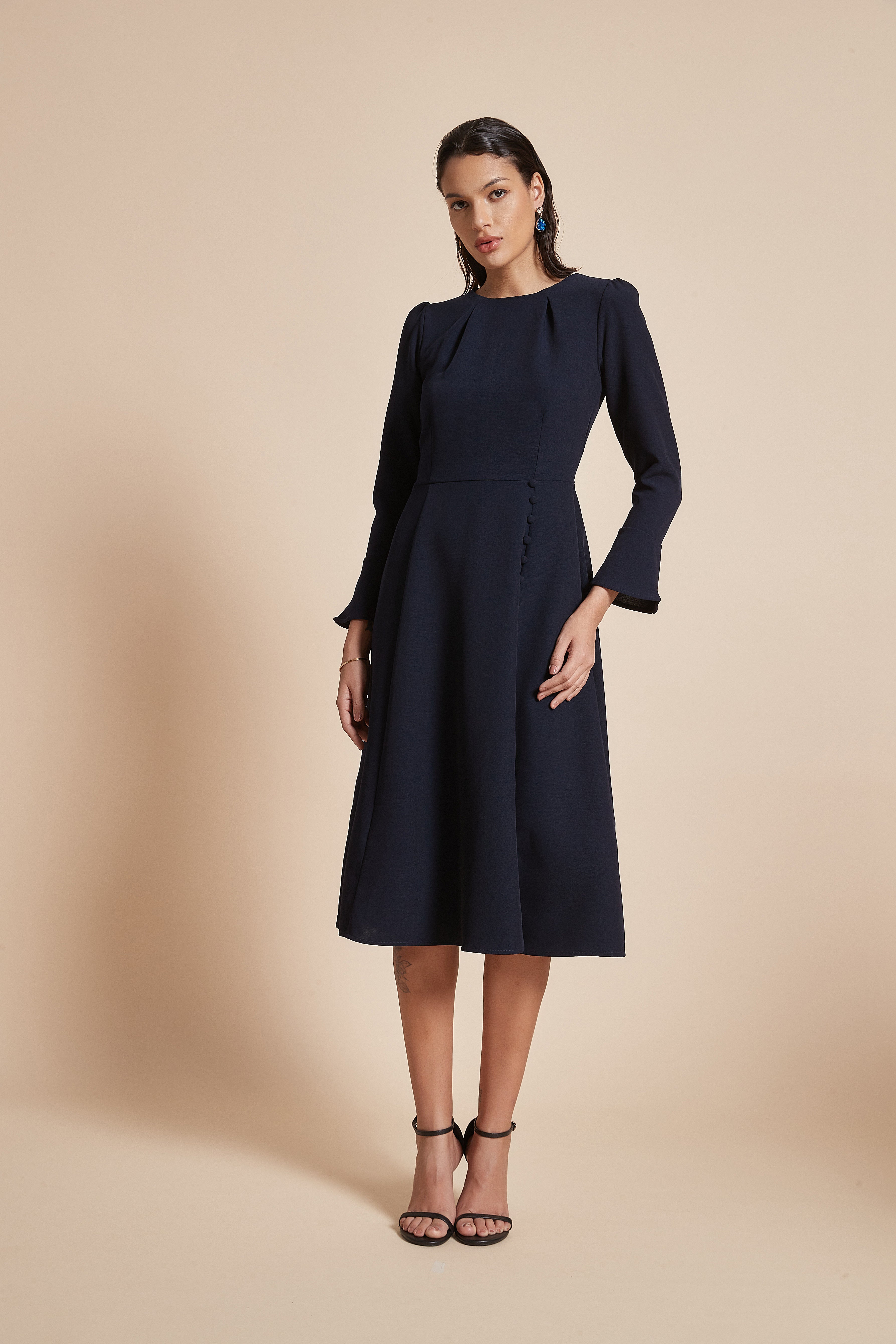 Plain Midi Women'S Dress With Round Neckline And Long Sleeves