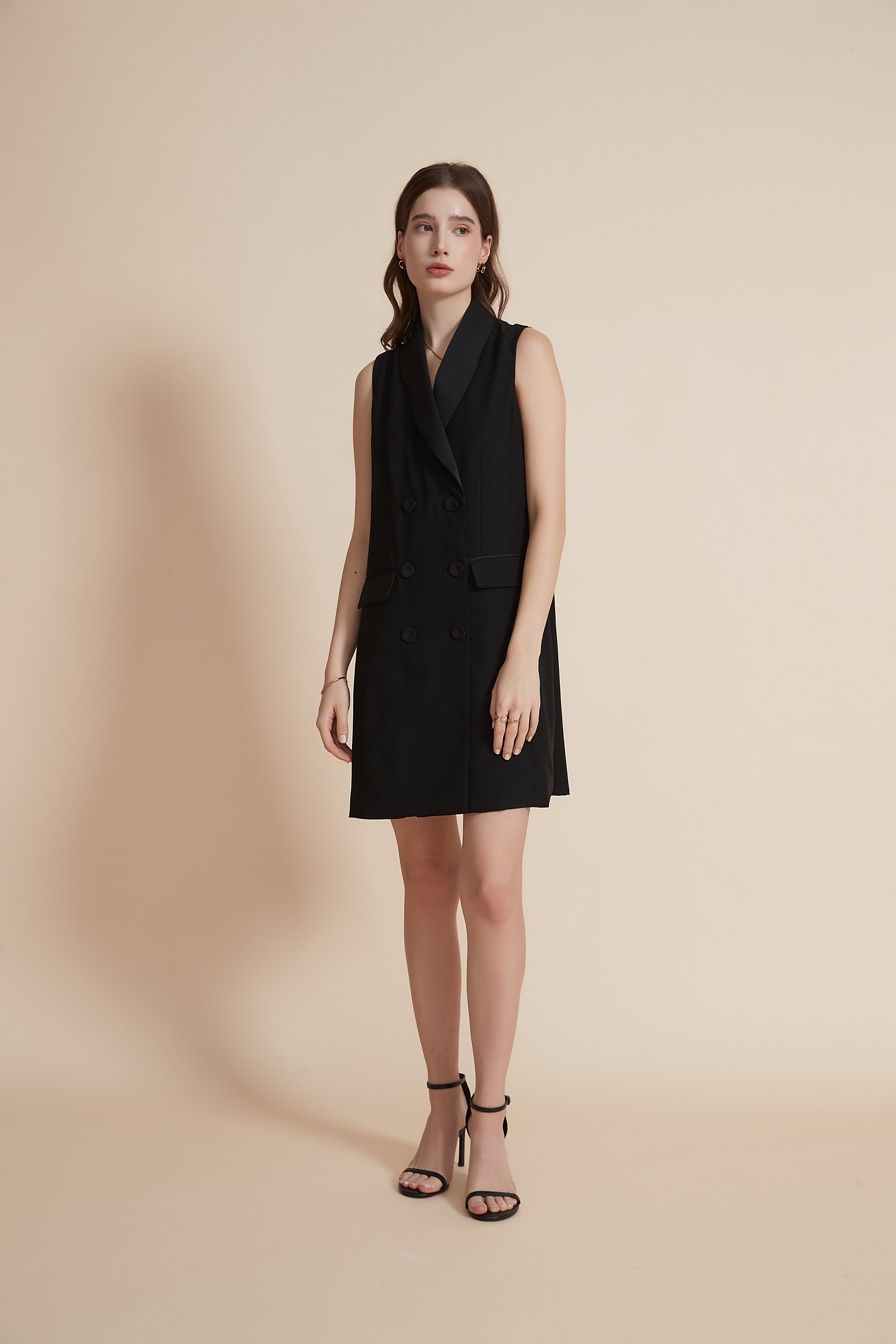 Sleeveless Long Jacket with Front Buttons