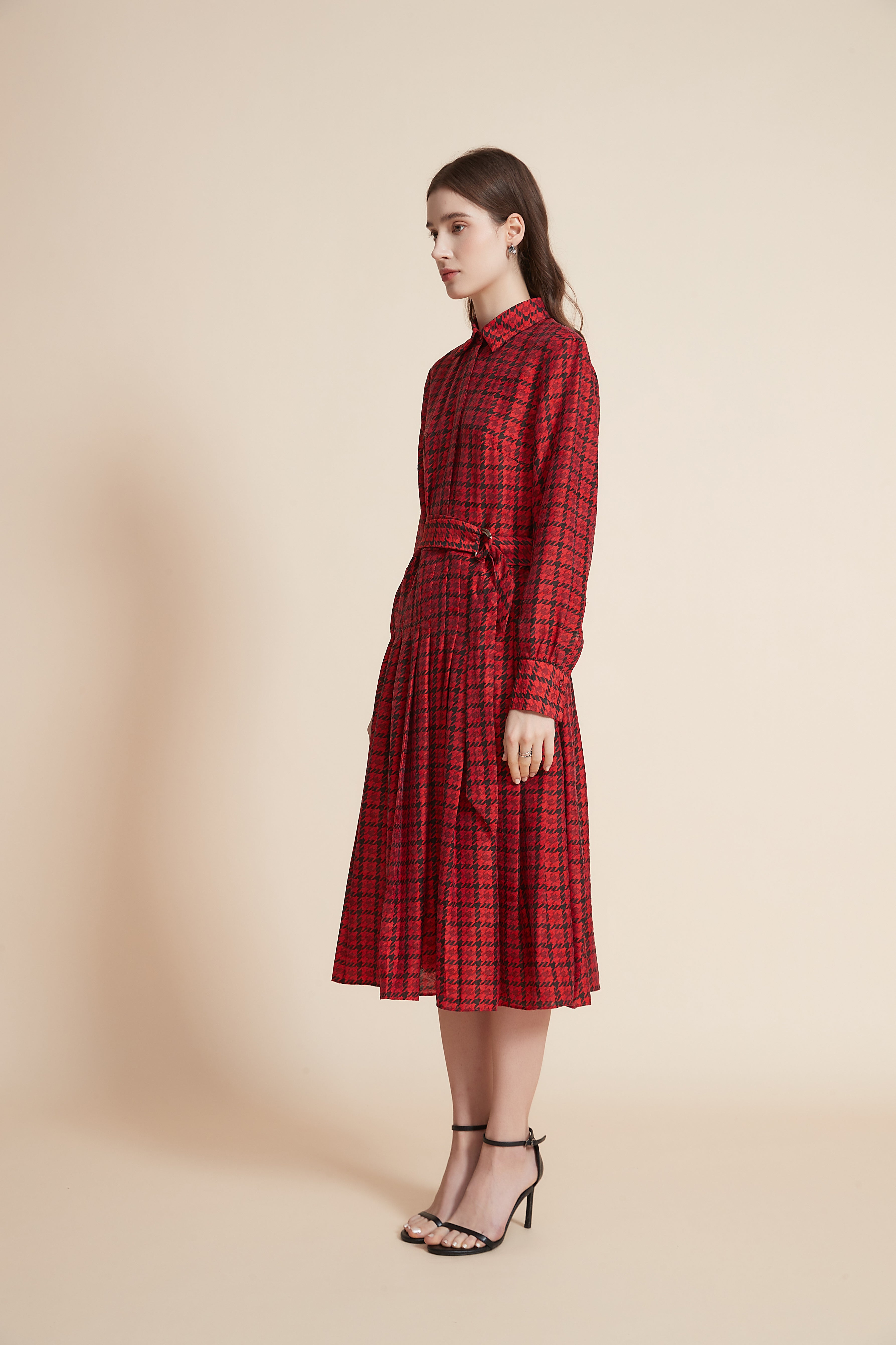 Checkered Midi Dress With High Waist Belt And Long Sleeves