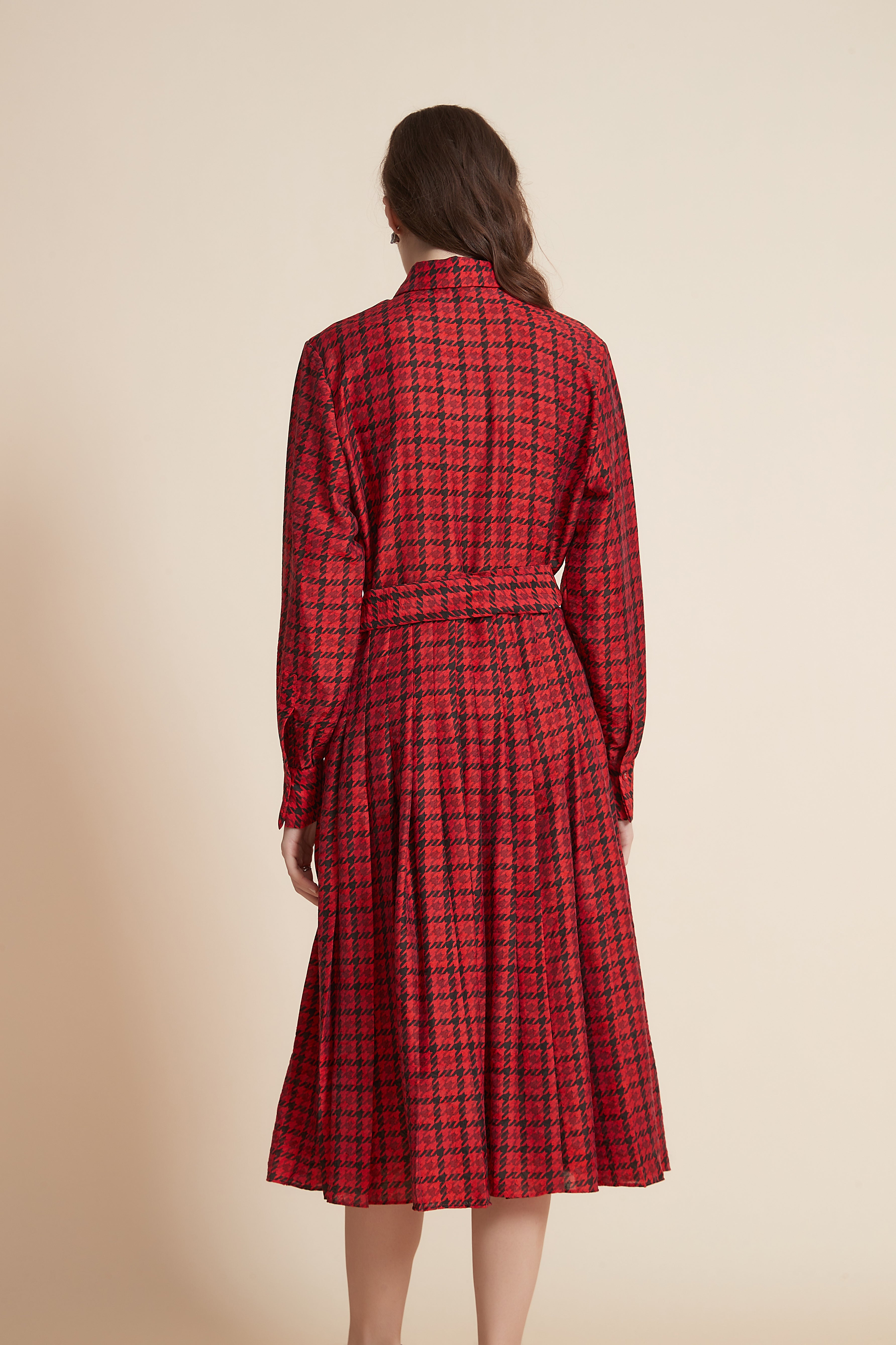 Checkered Midi Dress With High Waist Belt And Long Sleeves
