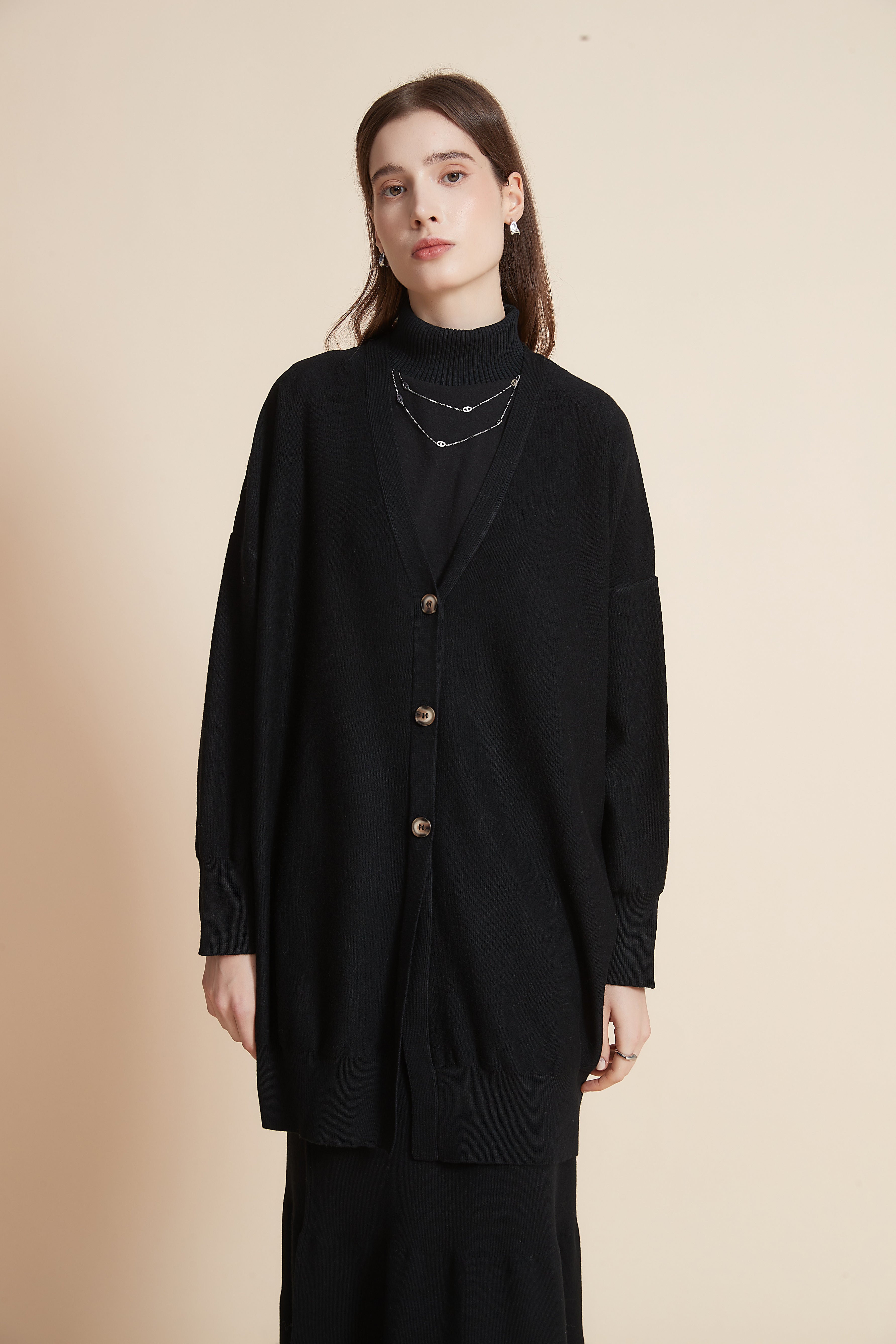 Long Solid Color Cardigan With Buttons And Long Sleeves