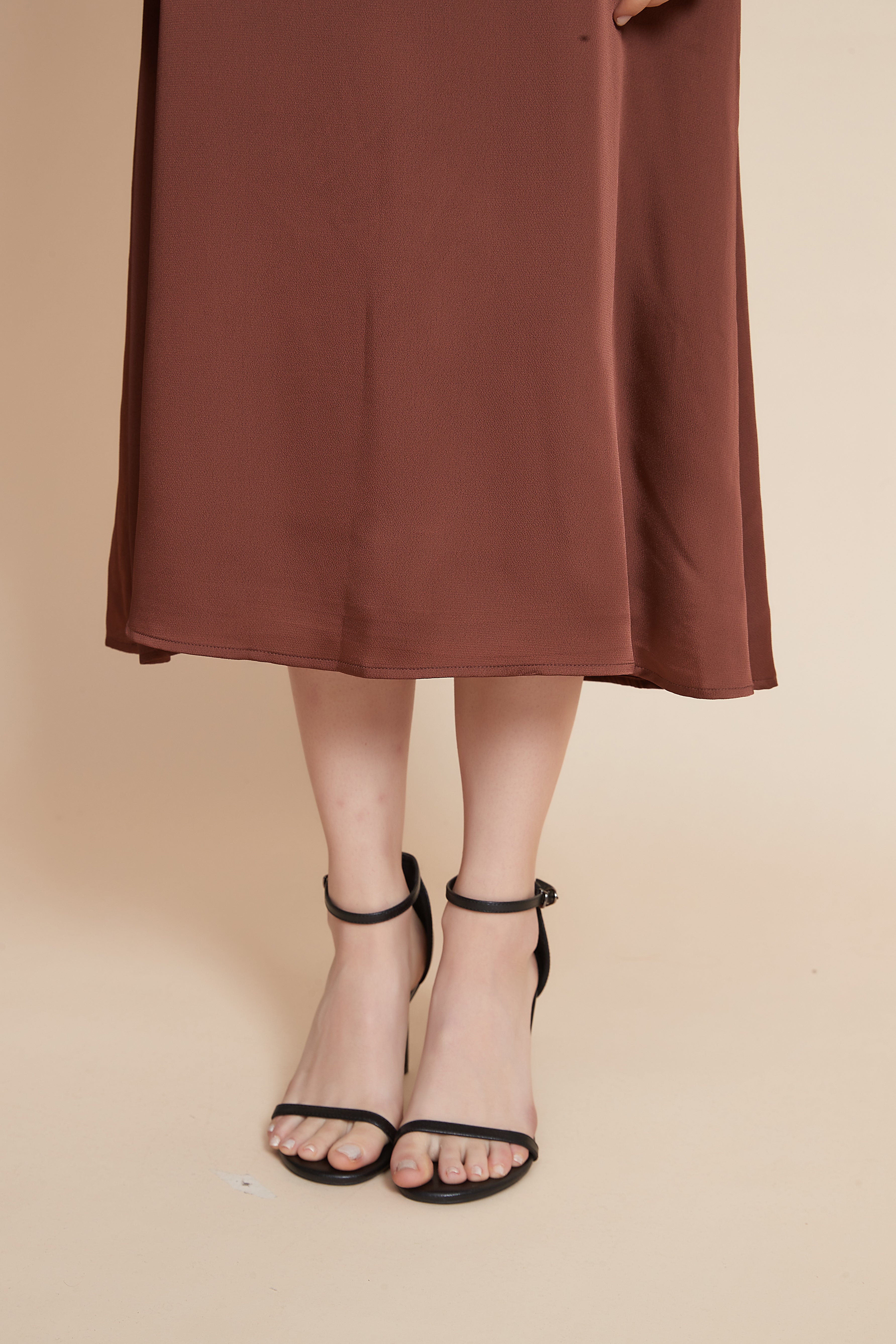 Yola Plain Midi Skirt