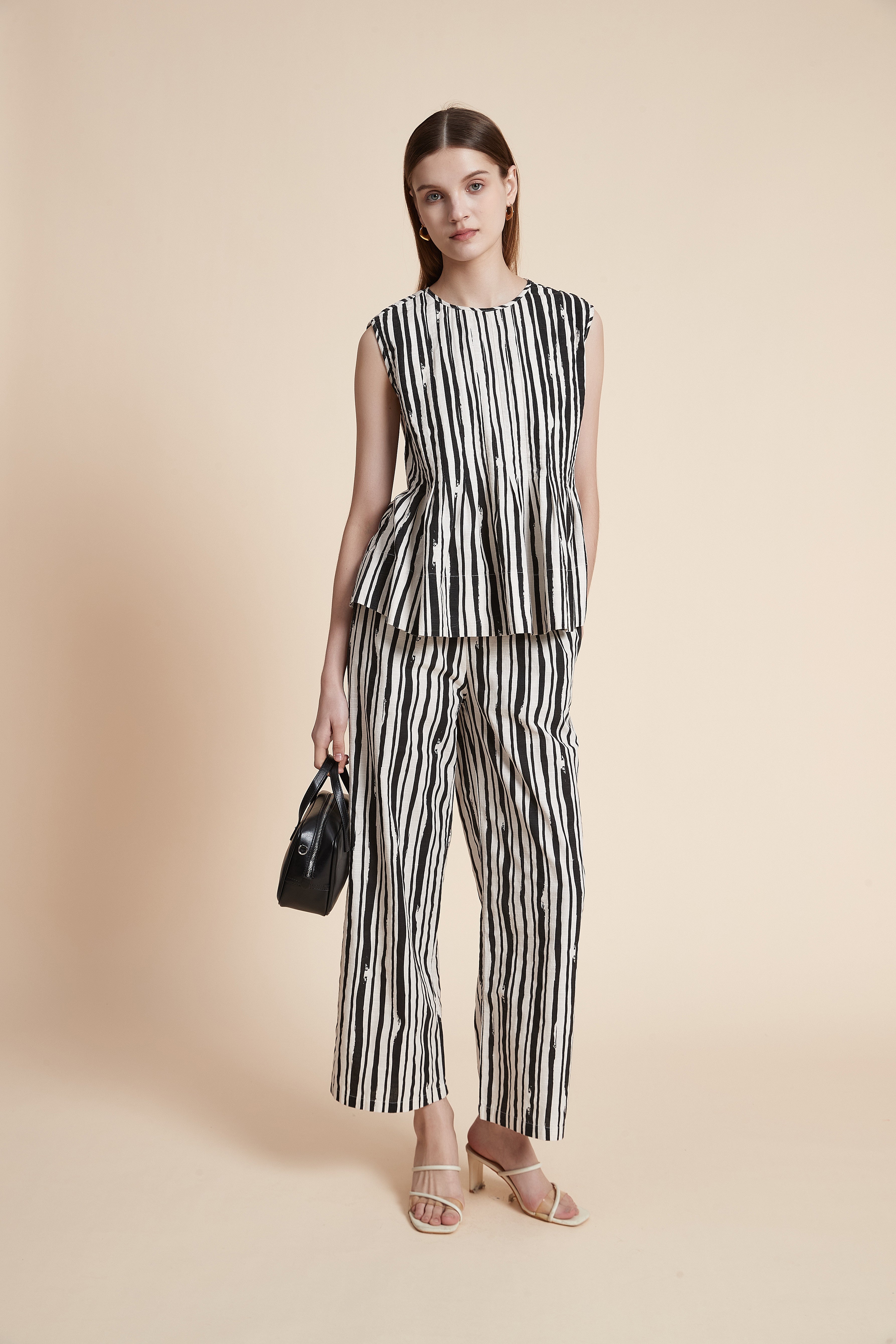 بنطلون طويل منقوش خطوط