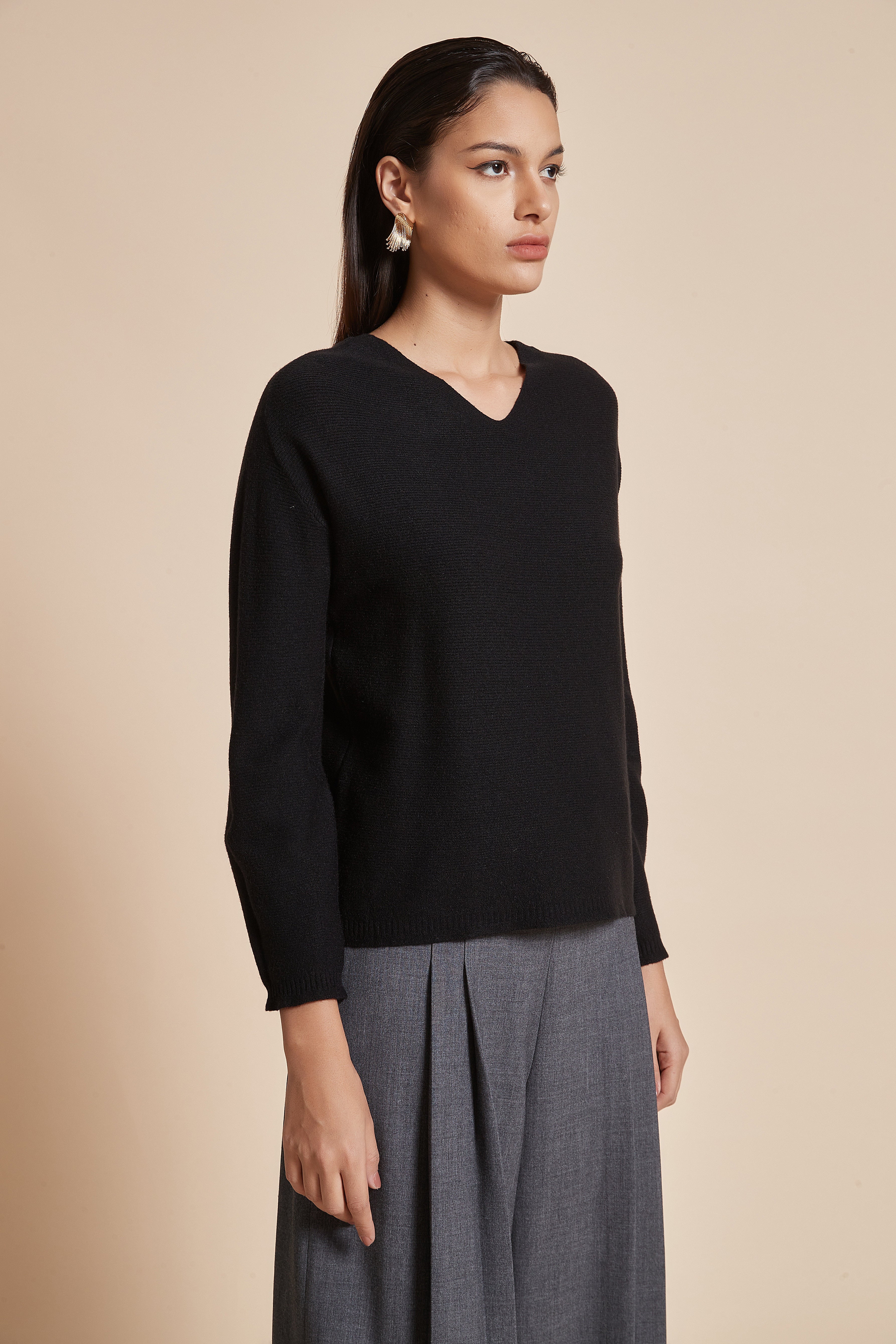 Yola Fitted Plain Blouse with Long Sleeves